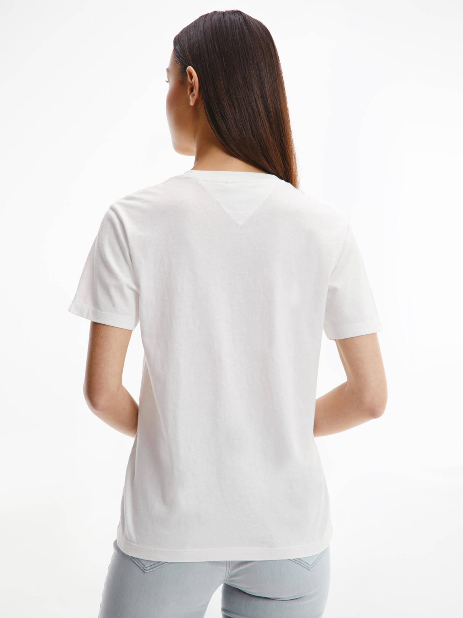 detail Tommy Jeans dámské bílé triko TIMELESS BOX