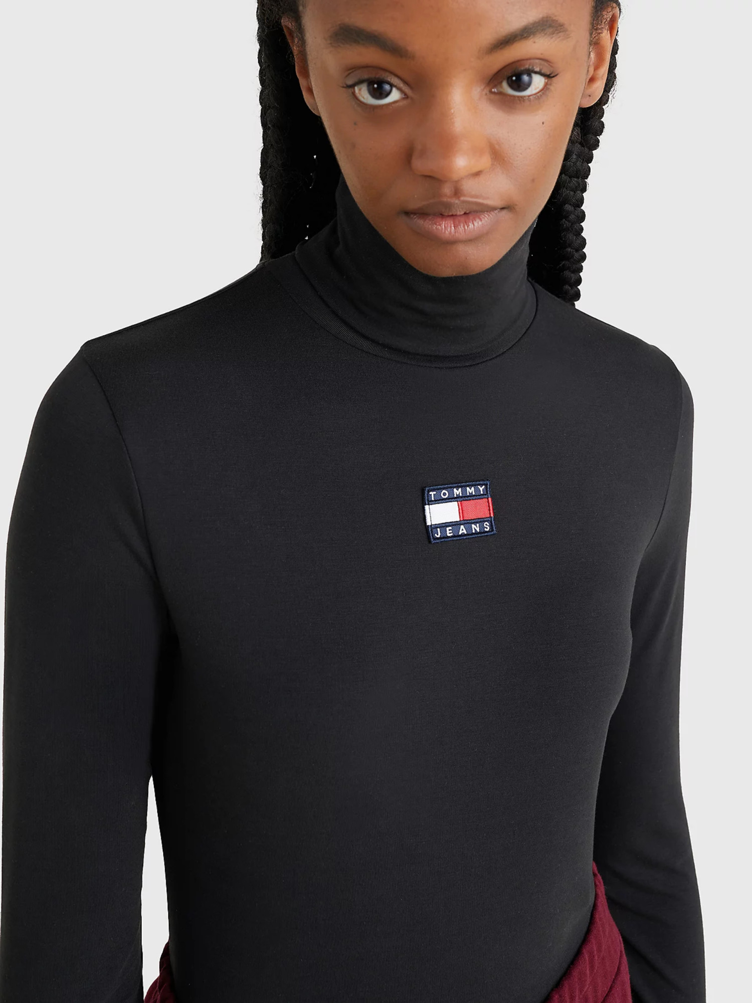 detail Tommy Jeans dámský černý rolák