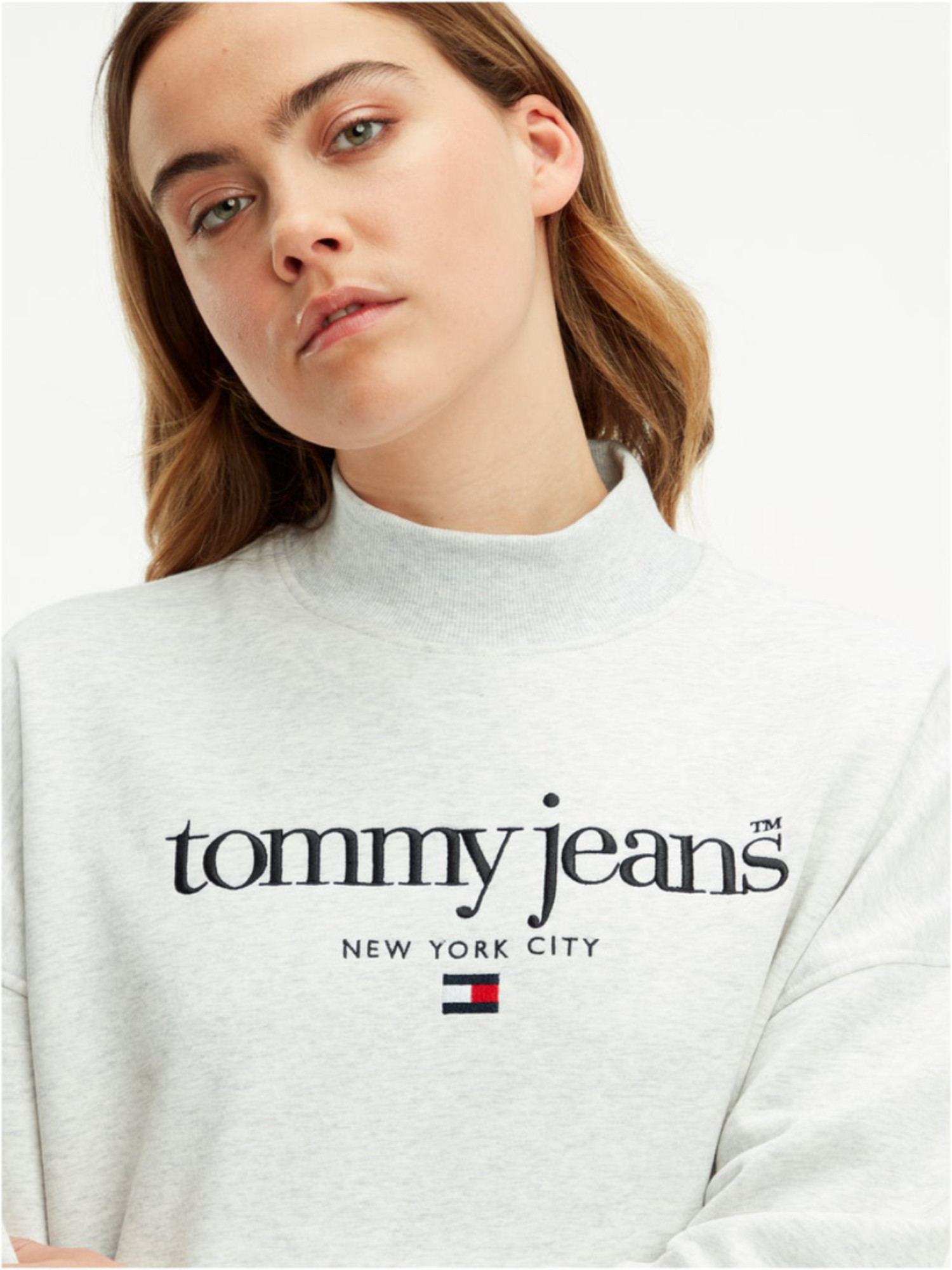 detail Tommy Jeans dámské šedé mikinové šaty