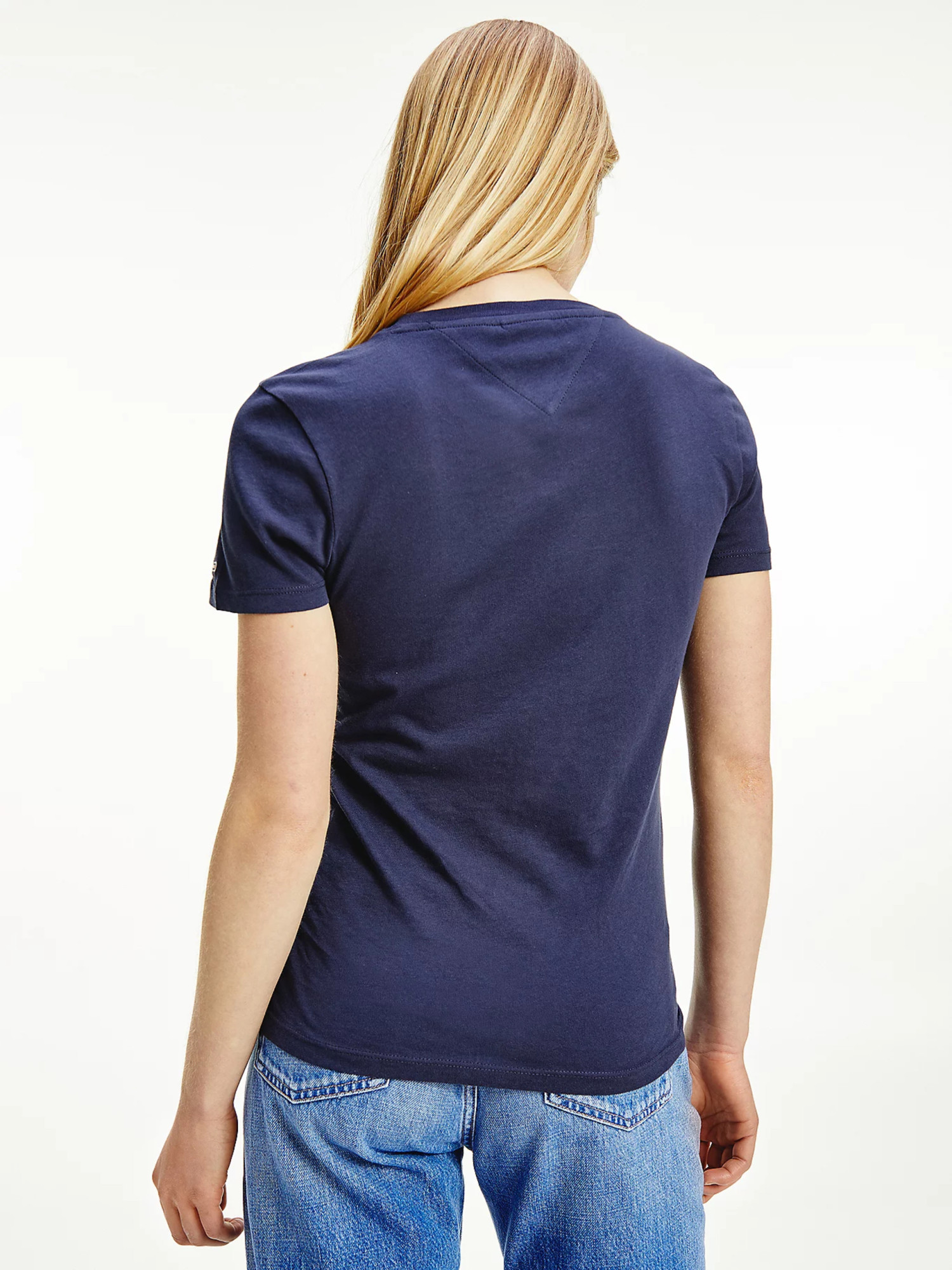 detail Tommy Jeans dámské modré tričko