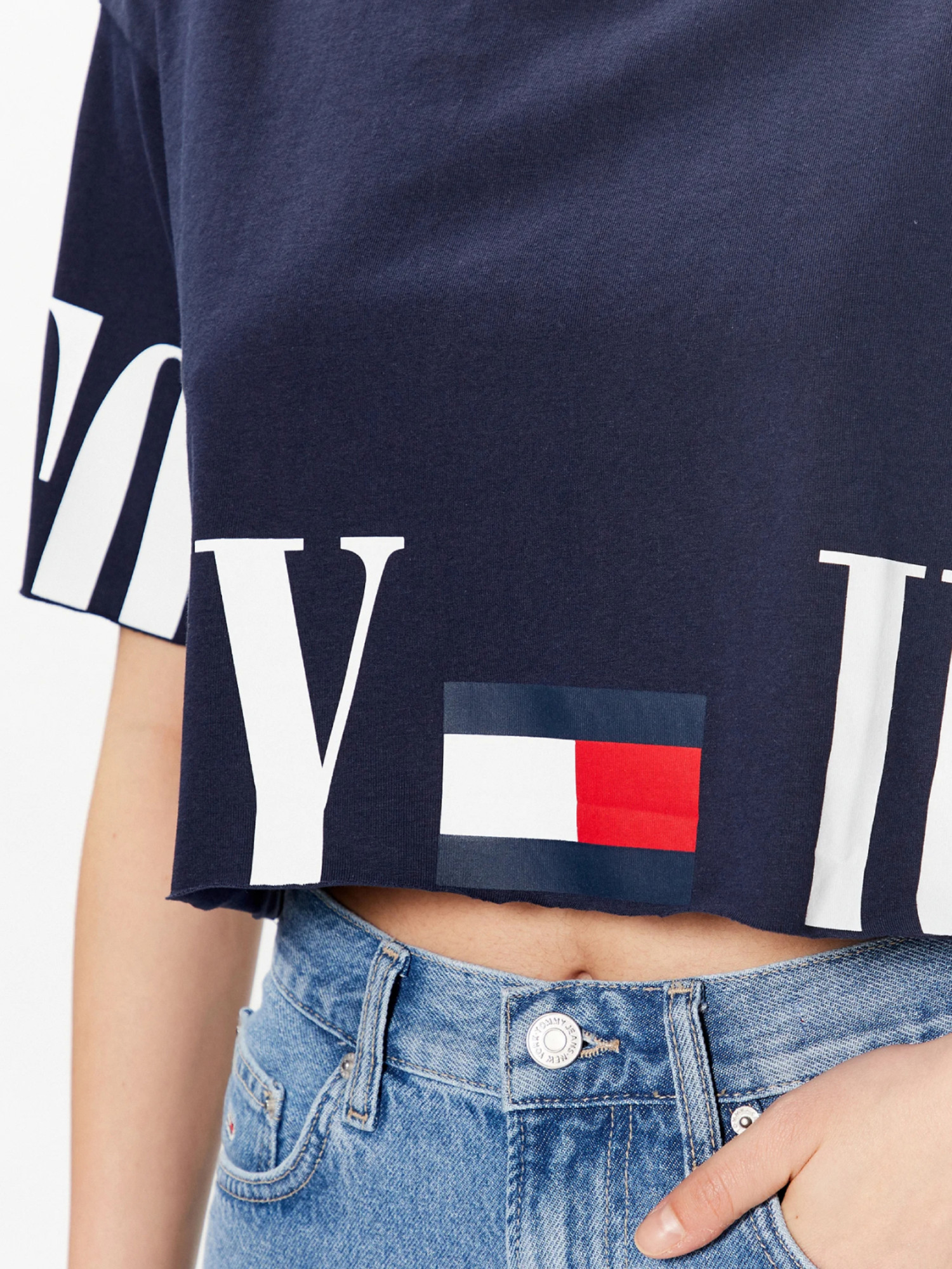 detail Tommy Jeans dámské tmavě modré tričko