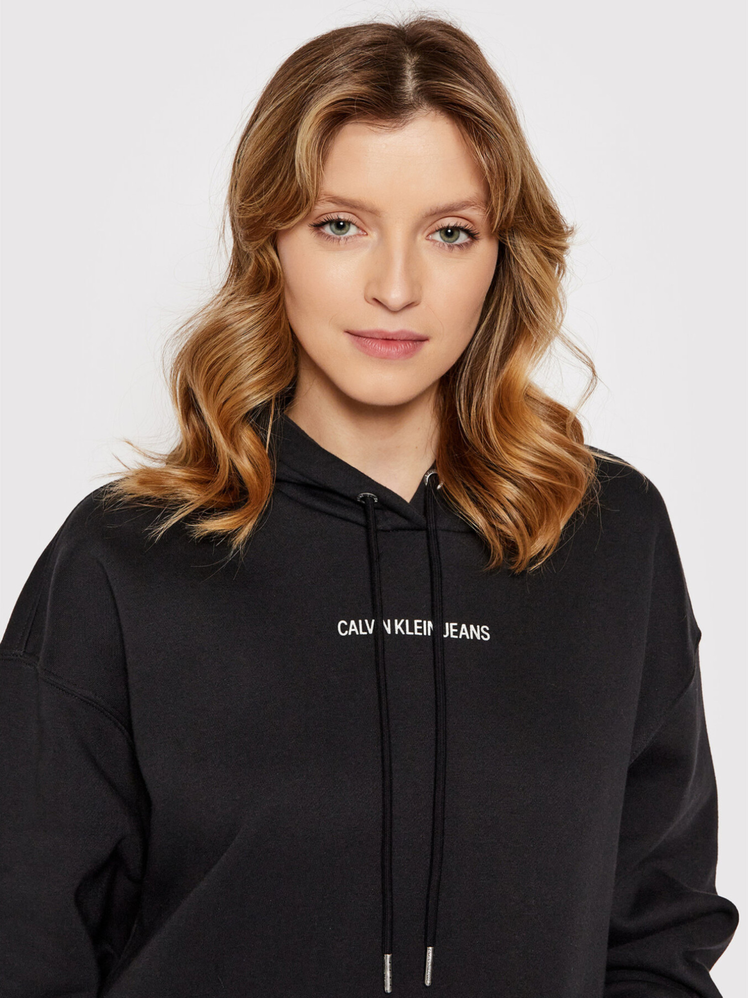 detail Calvin Klein dámská černá mikina