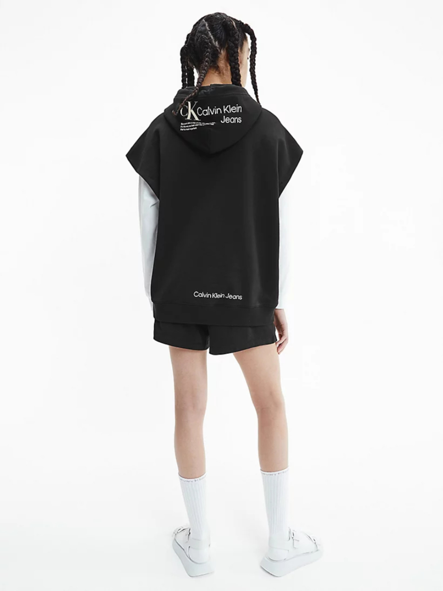 detail Calvin Klein dámská černá mikina bez rukávů