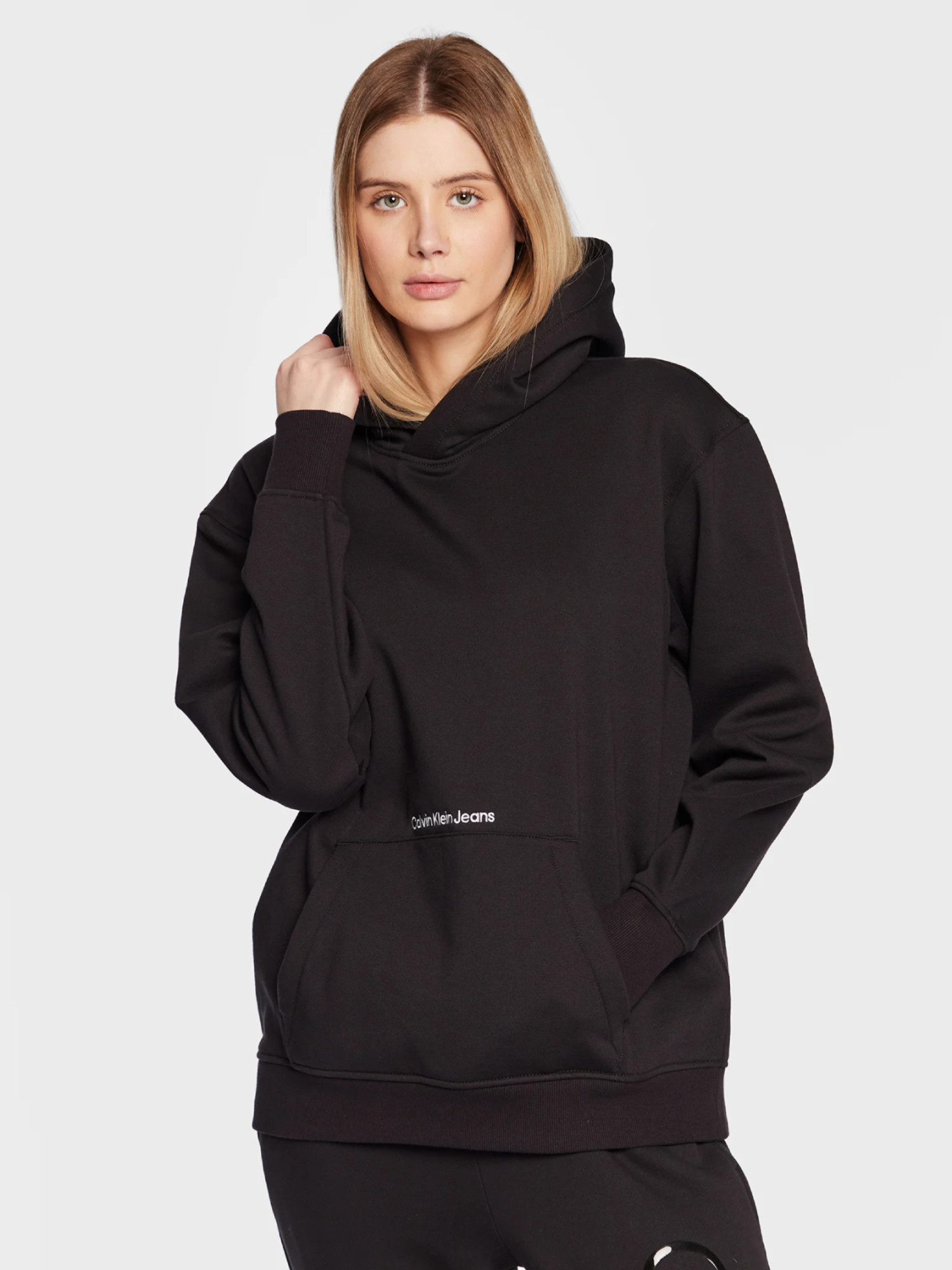 detail Calvin Klein dámská černá mikina