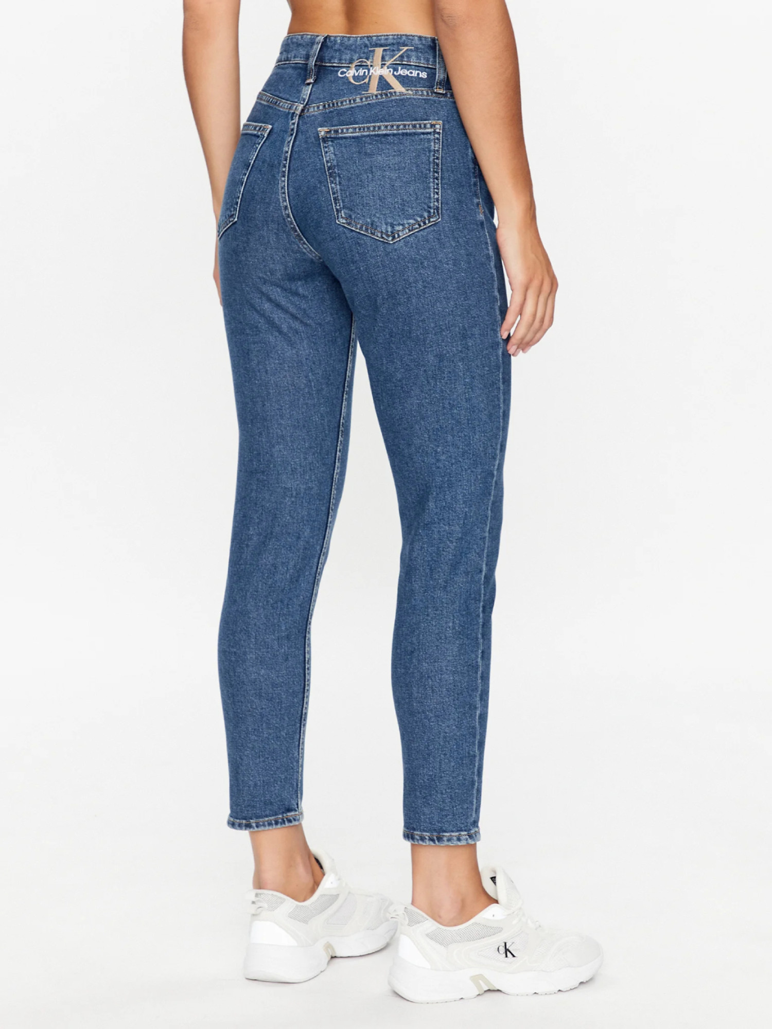 detail Calvin Klein dámské modré džíny