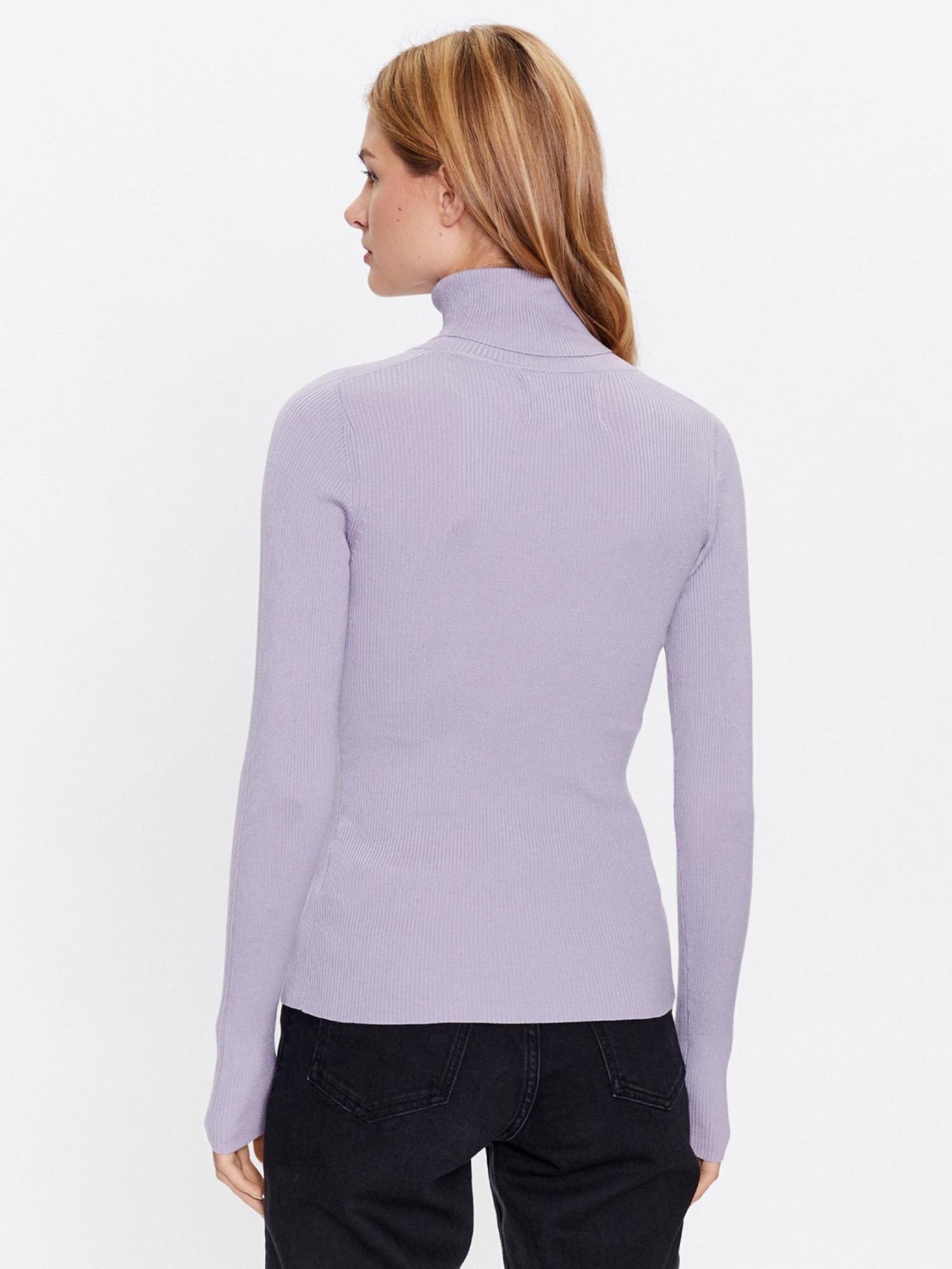 detail Calvin Klein dámský fialový rolák