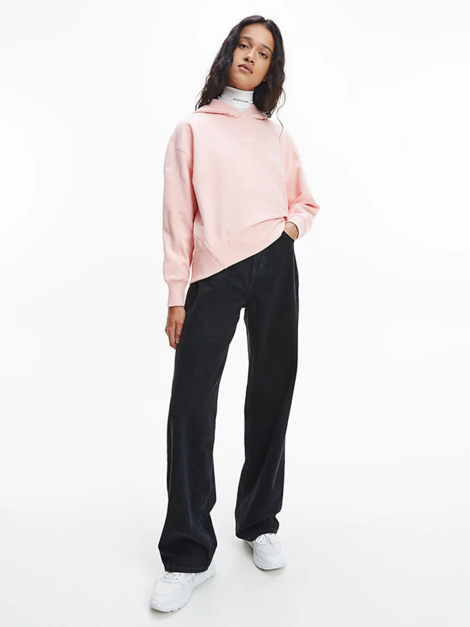 detail Calvin Klein dámská růžová mikina