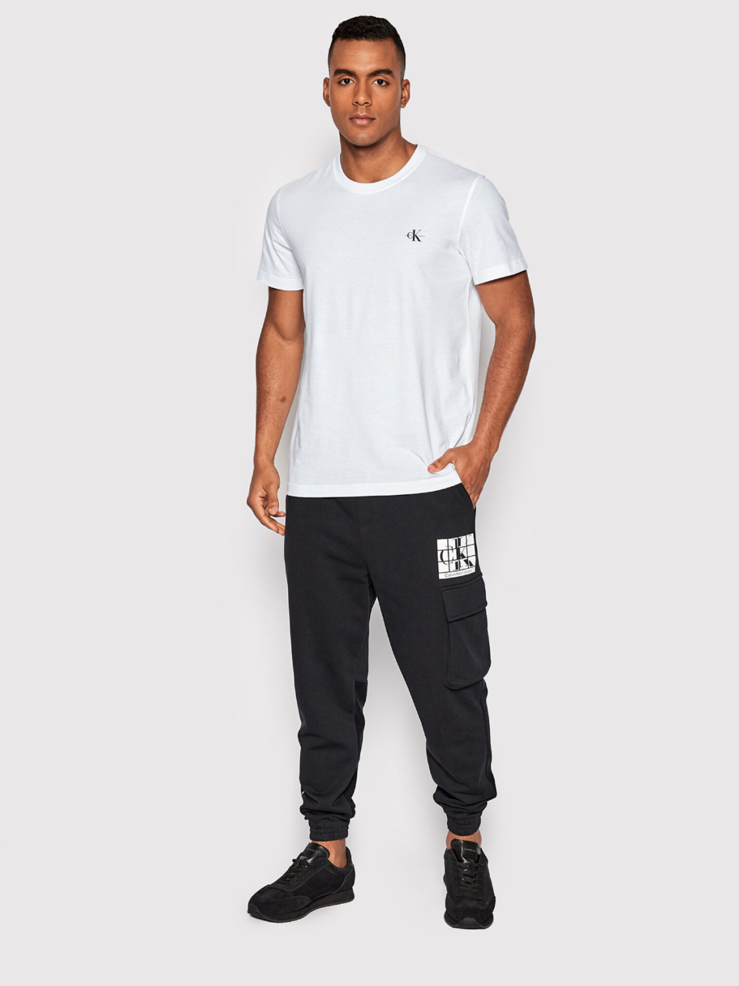 detail Calvin Klein pánské černé tepláky