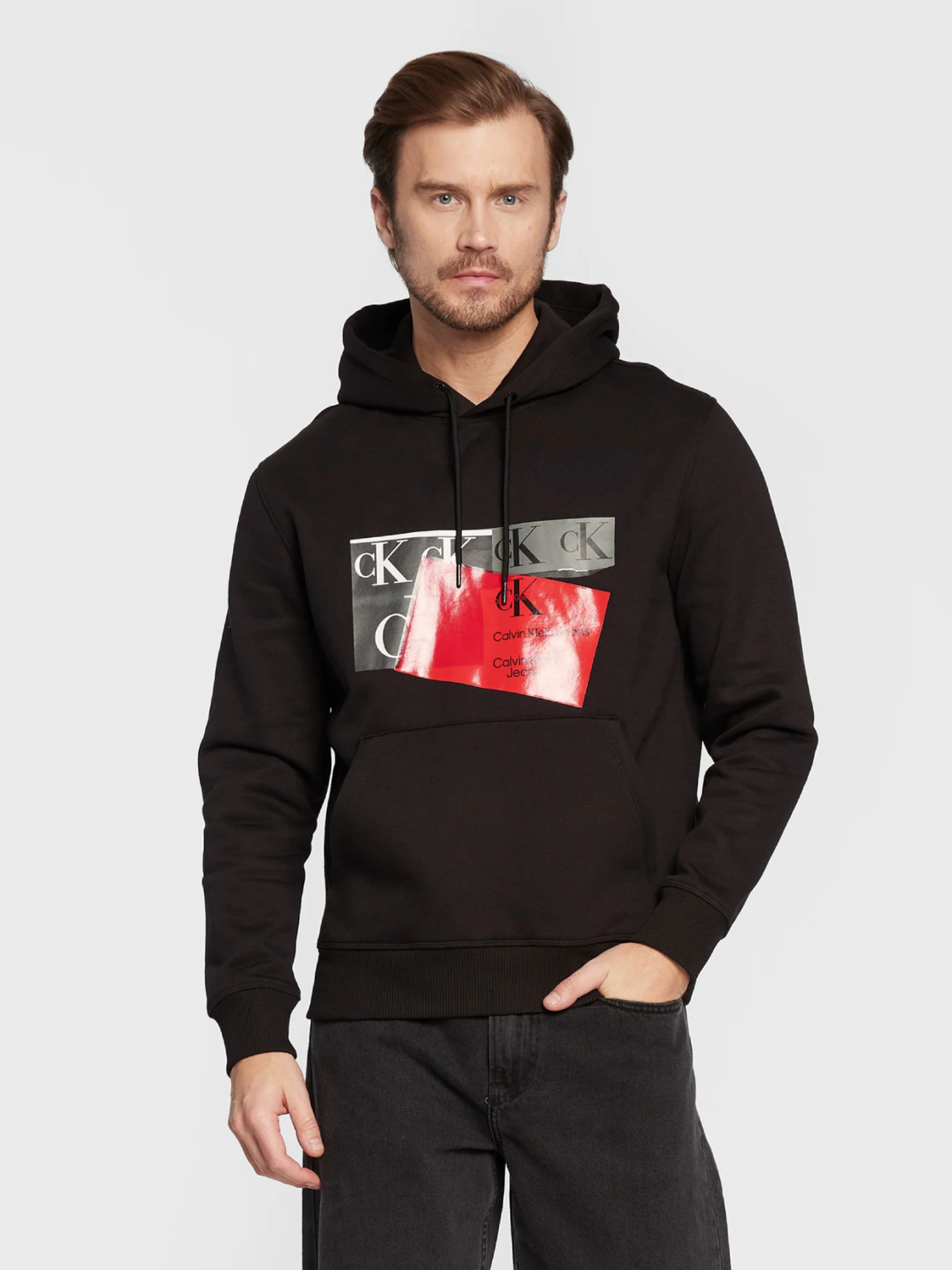detail Calvin Klein pánská černá mikina
