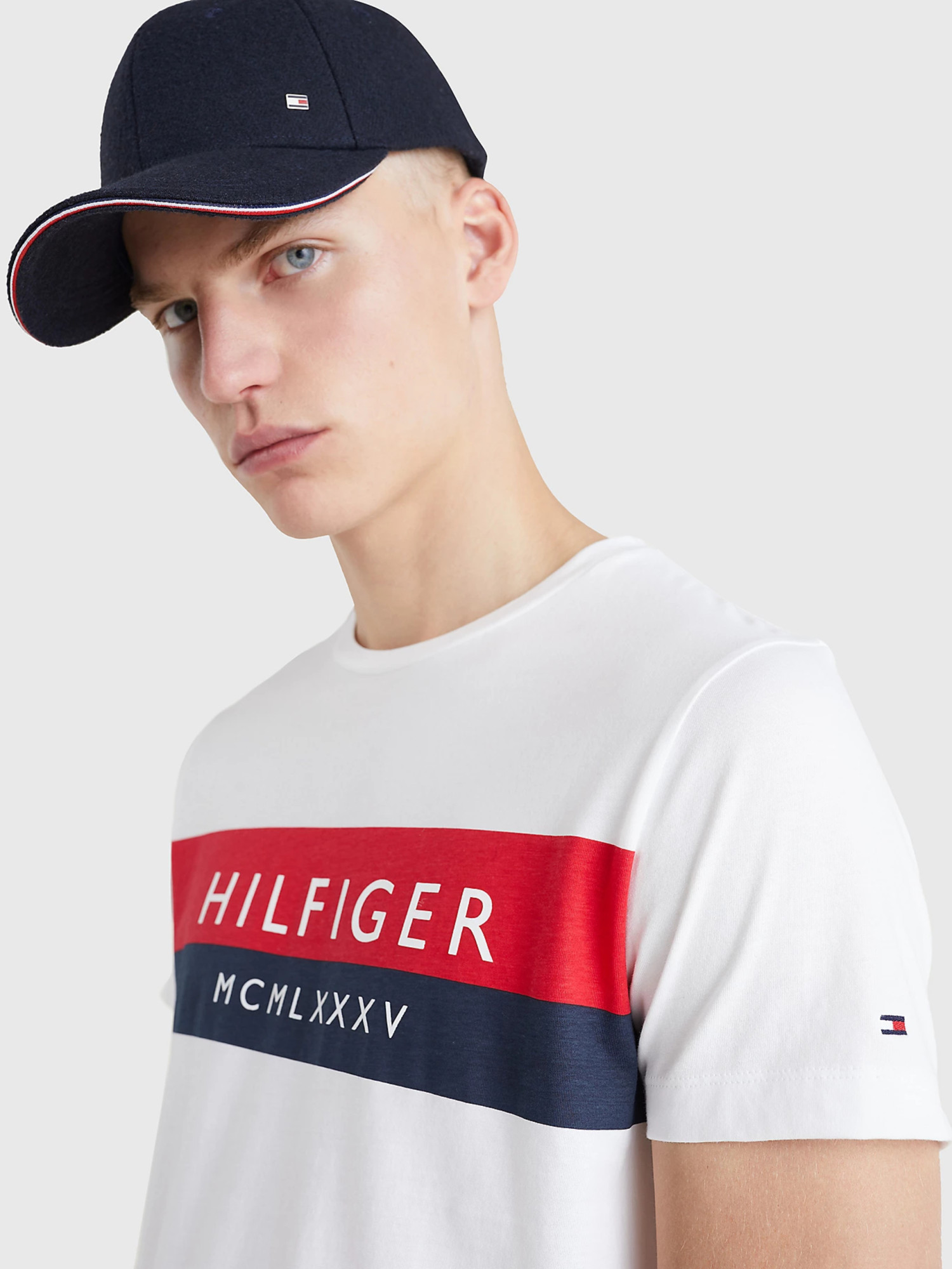 detail Tommy Hilfiger pánské bílé triko Two Tone