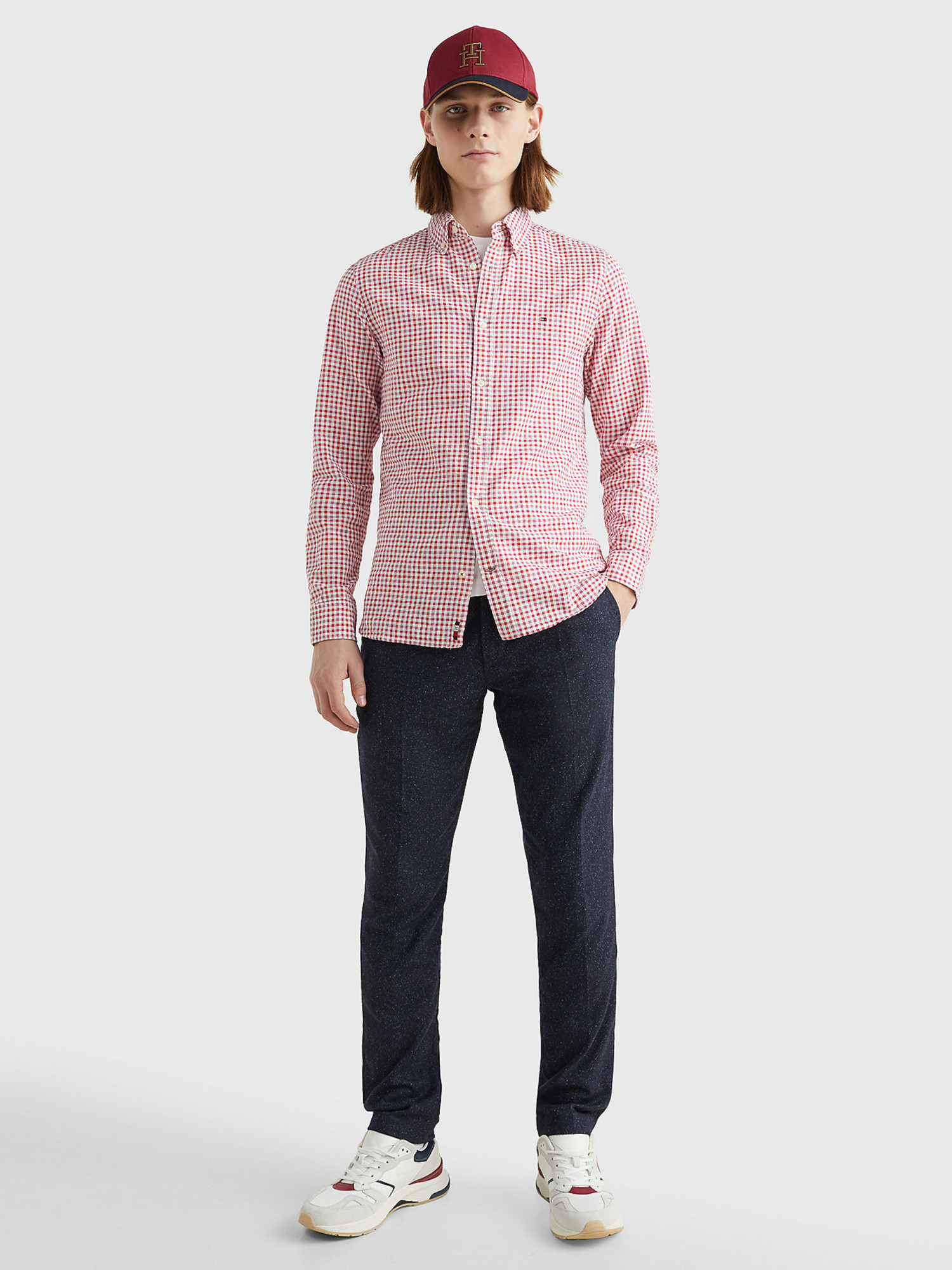 detail Tommy Hilfiger pánská červená kostkovaná košile