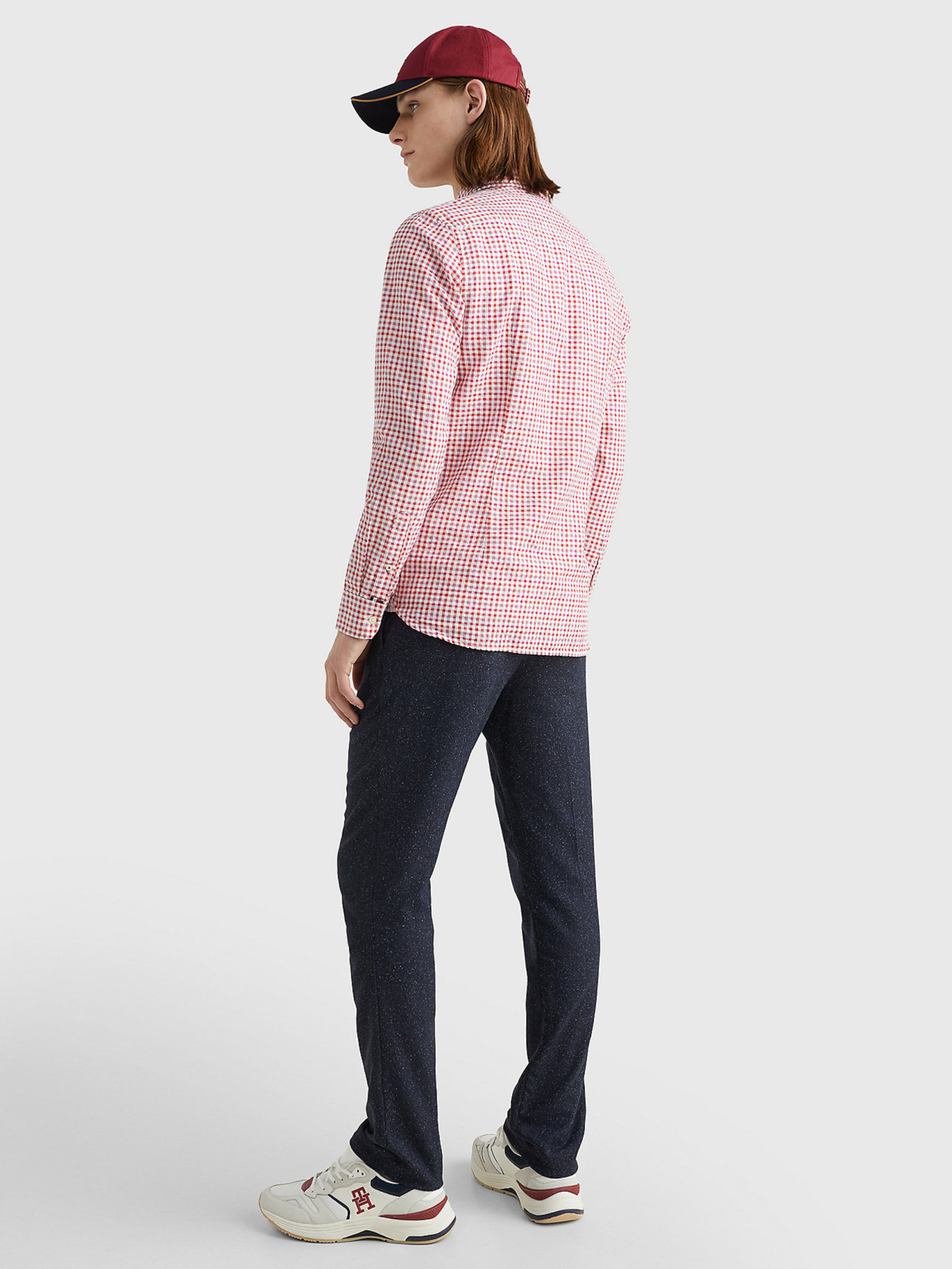 detail Tommy Hilfiger pánská červená kostkovaná košile