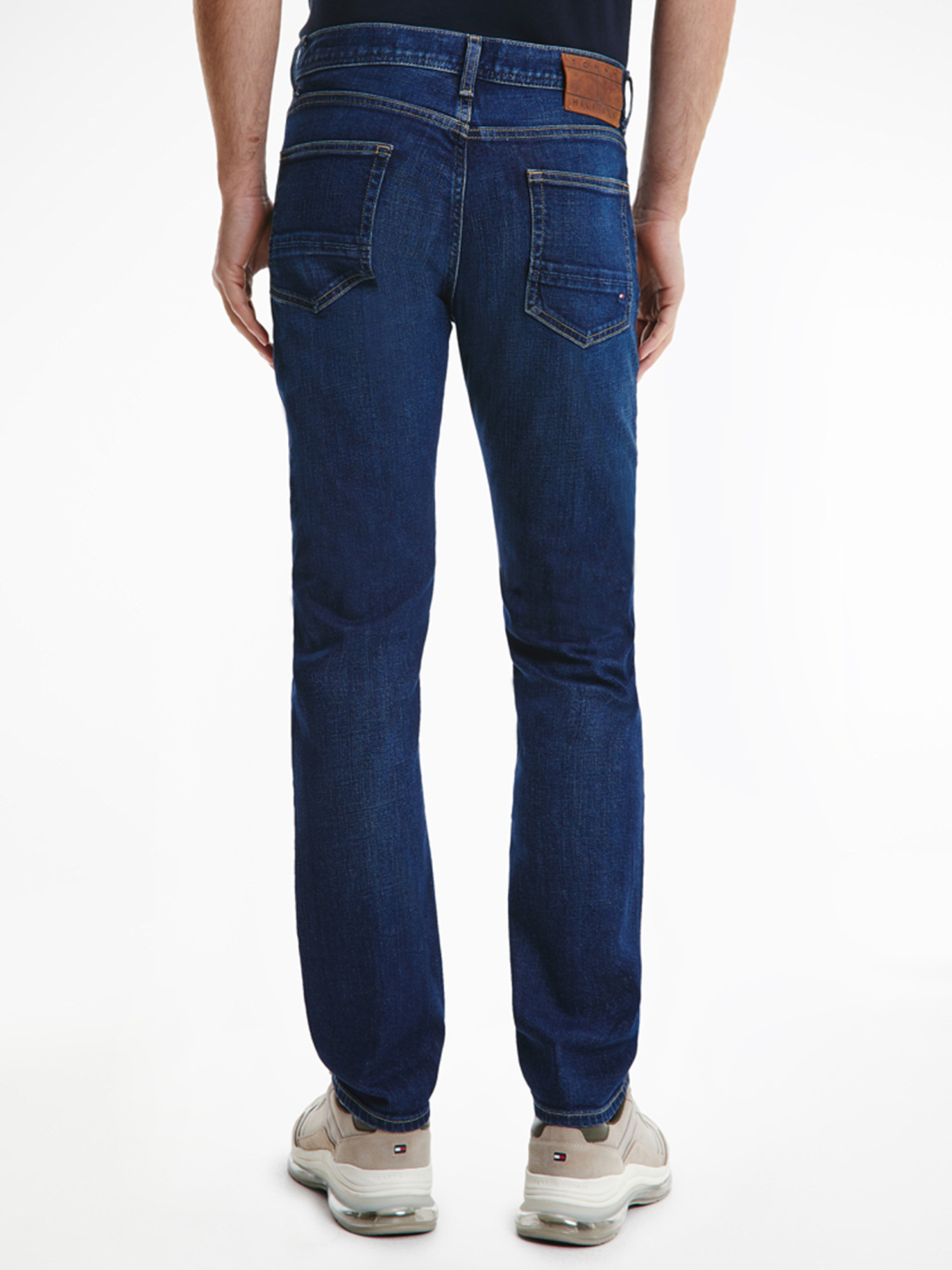detail Tommy Hilfiger pánské modré džíny Mercer