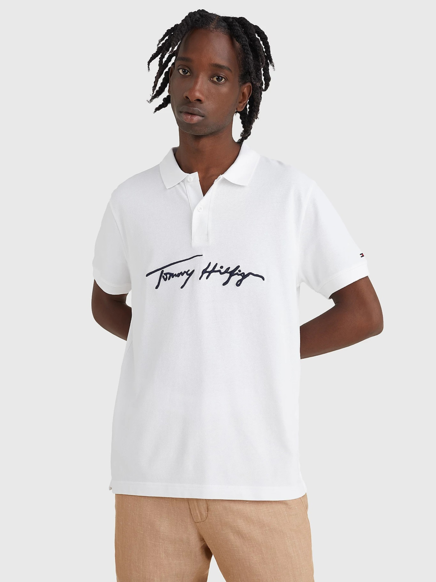 detail Tommy Hilfiger pánské bílé polo Signature