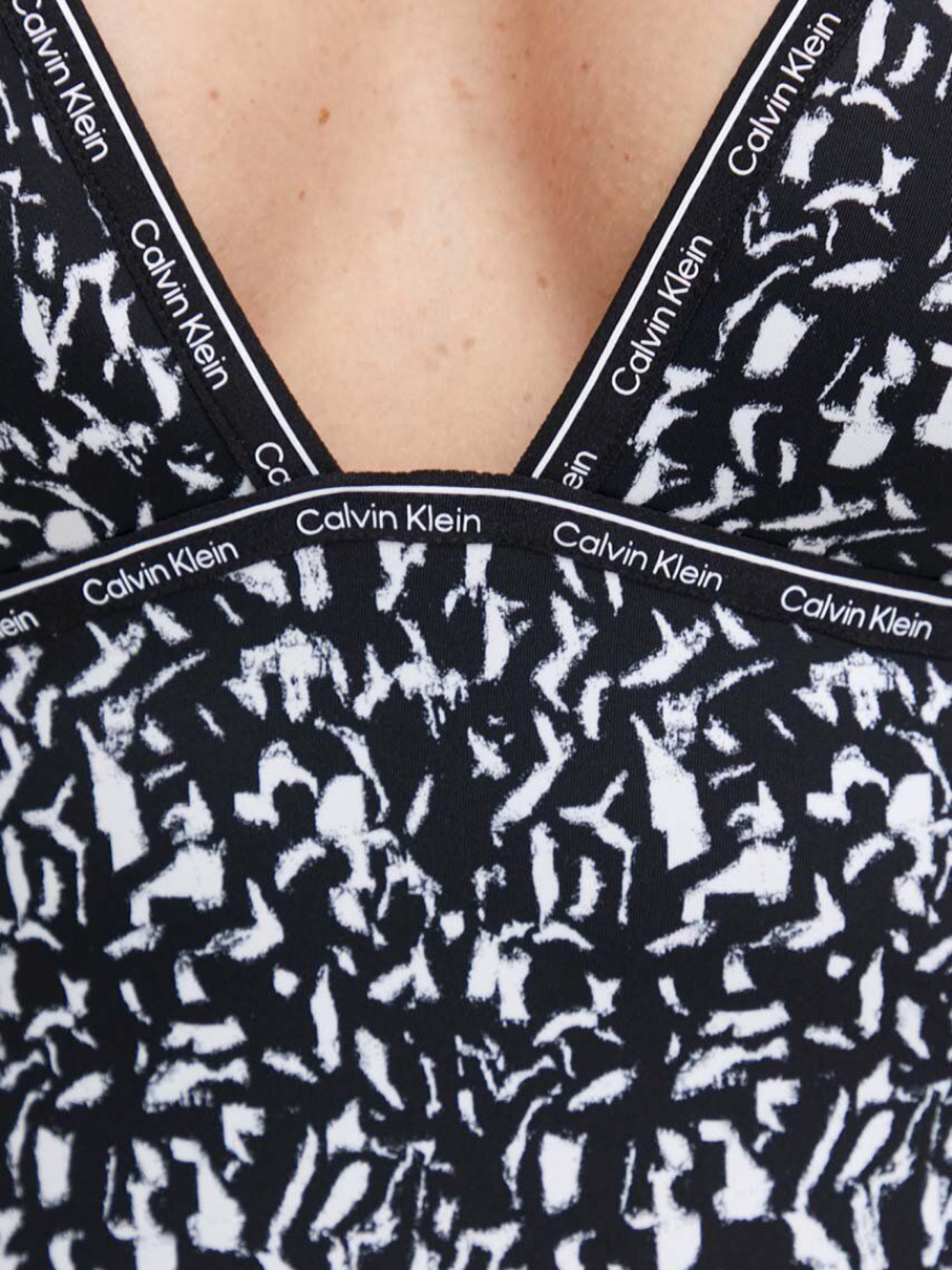 detail Calvin Klein dámské jednodílné plavky