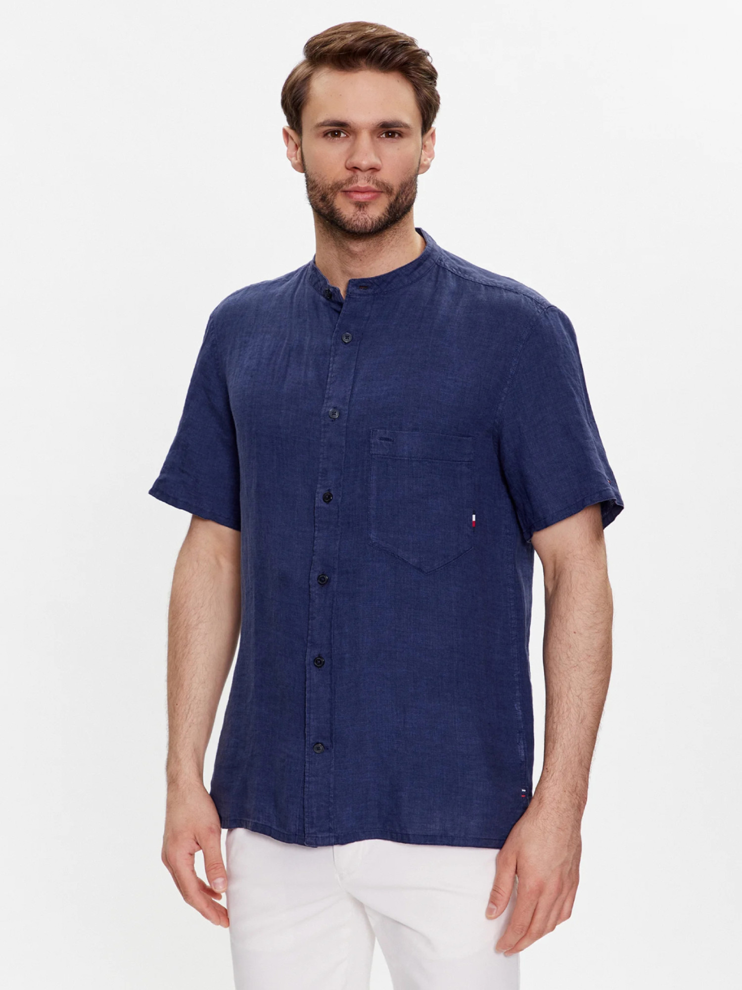 detail Tommy Hilfiger pánská modrá košile