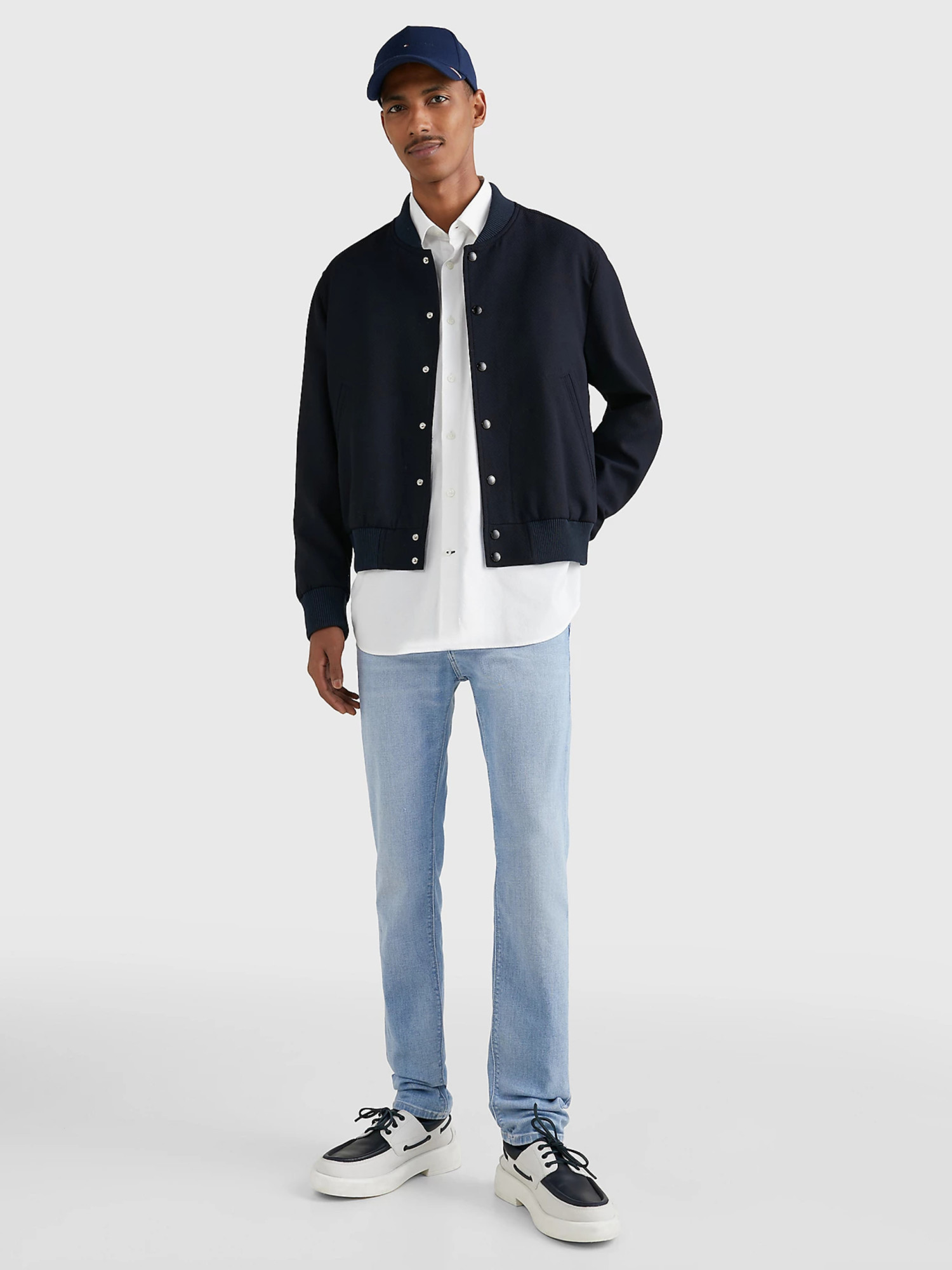 detail Tommy Hilfiger pánské modré džíny Bleecker