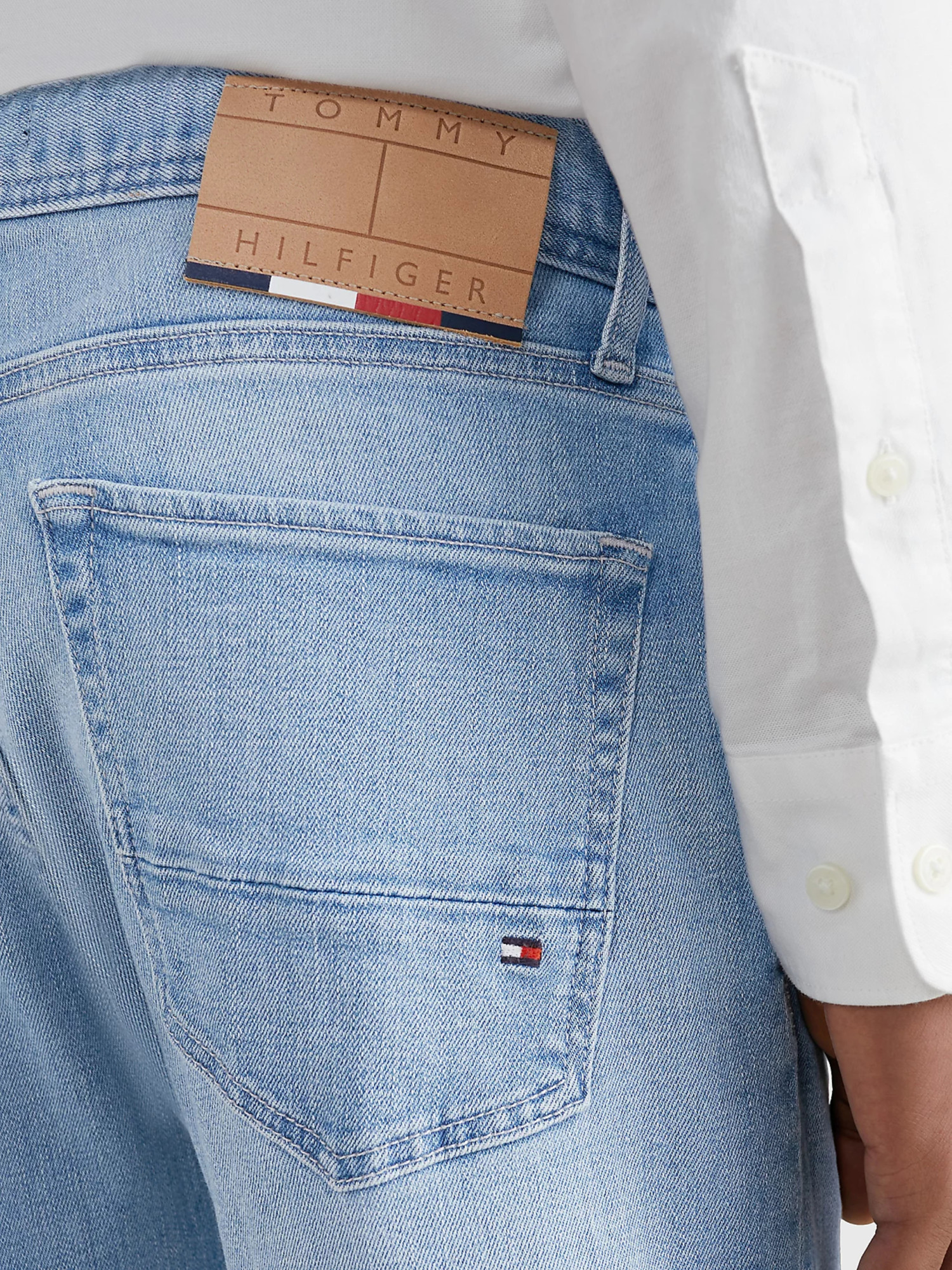 detail Tommy Hilfiger pánské modré džíny Bleecker