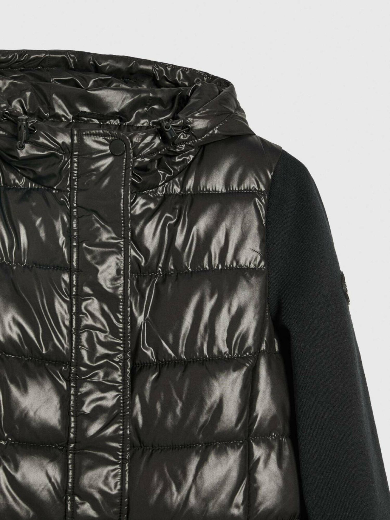 detail Pepe Jeans dámská černá bunda RINNAS