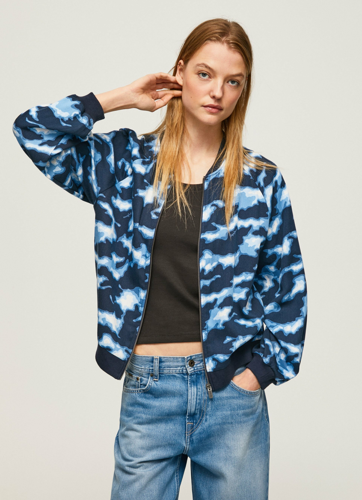 detail Pepe Jeans dámský bomber ENYA