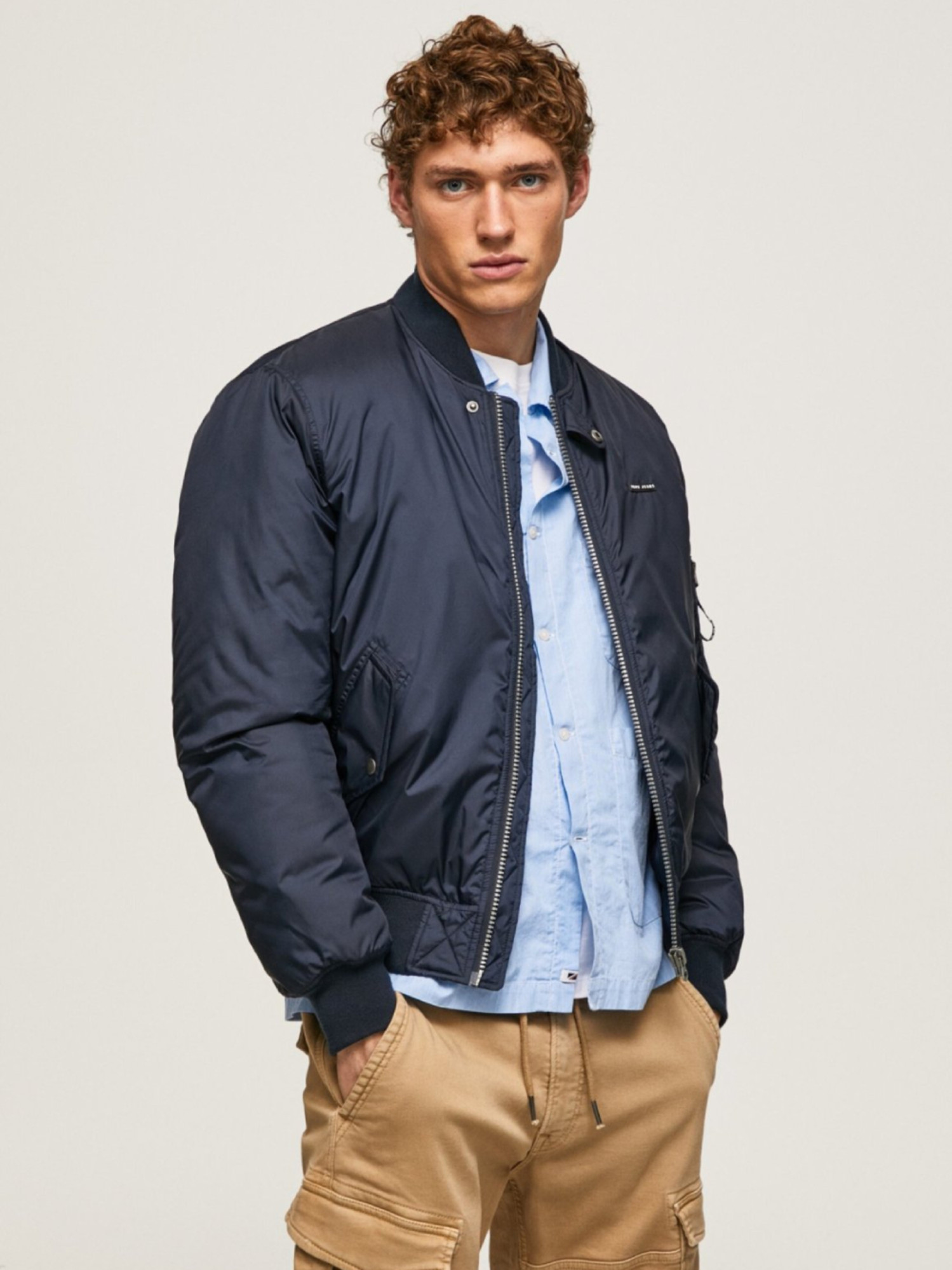 detail Pepe Jeans pánská tmavěmodrá bunda