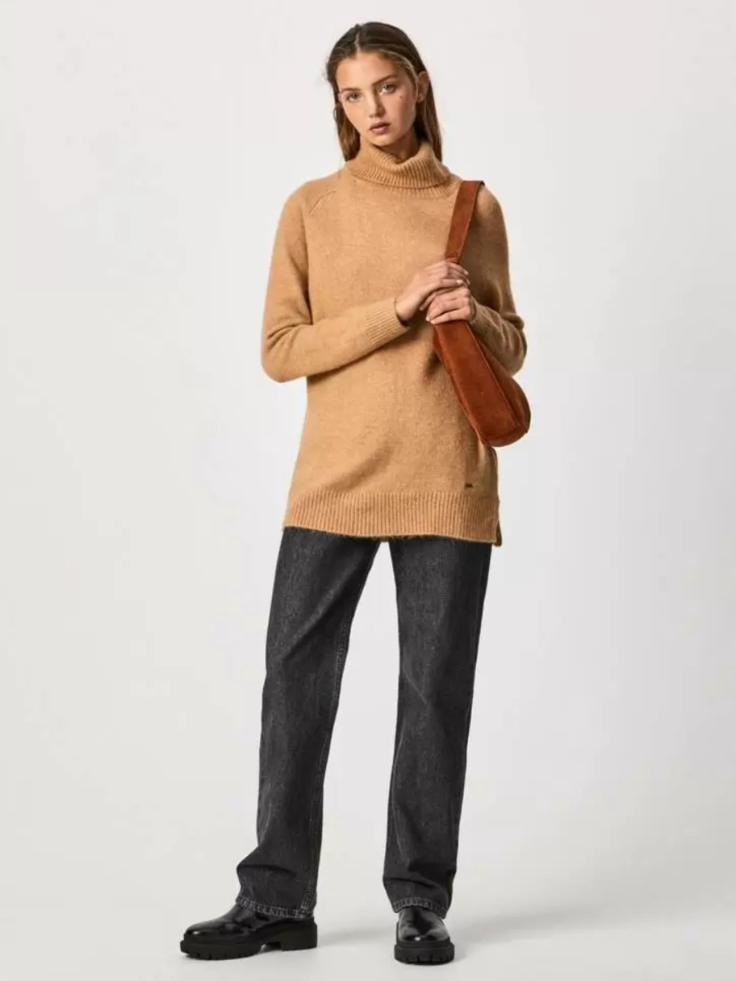 detail Pepe Jeans dámský béžový svetr