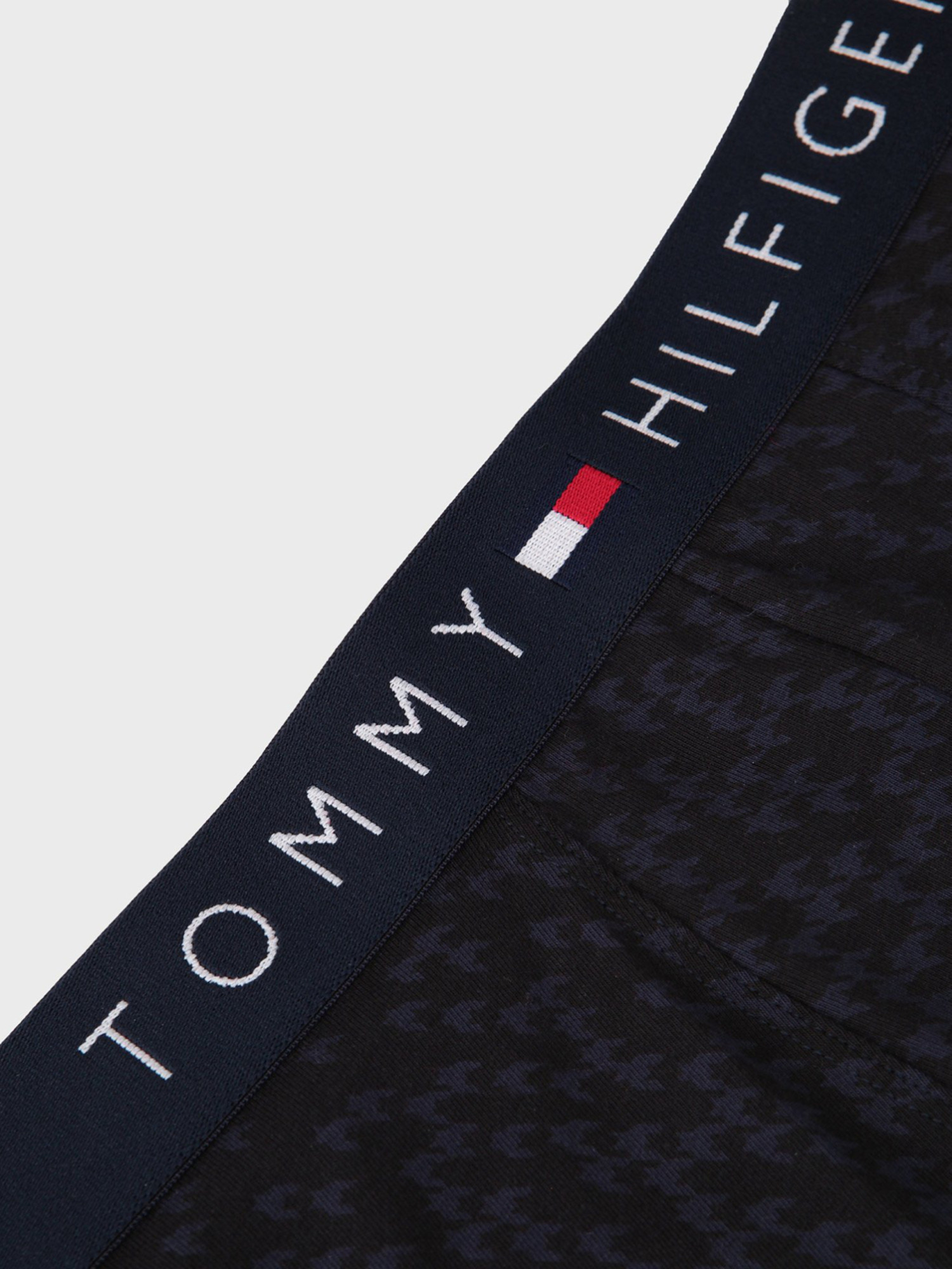 detail Tommy Hilfiger pánské modré boxerky