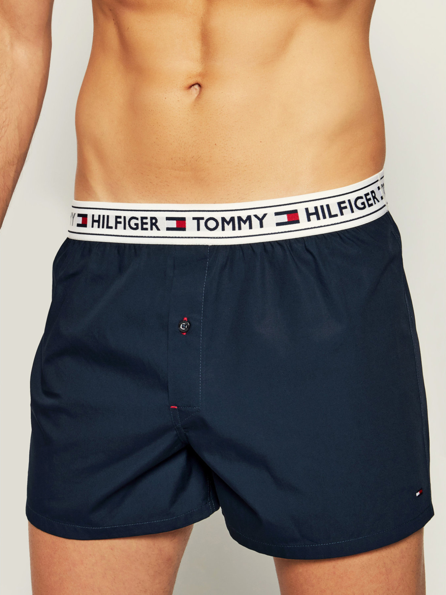 detail Tommy Hilfiger pánské tmavě modré boxerky