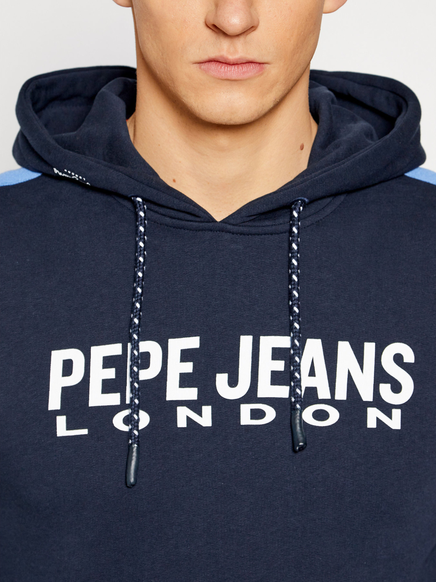 detail Pepe Jeans pánská modrá mikina Andre