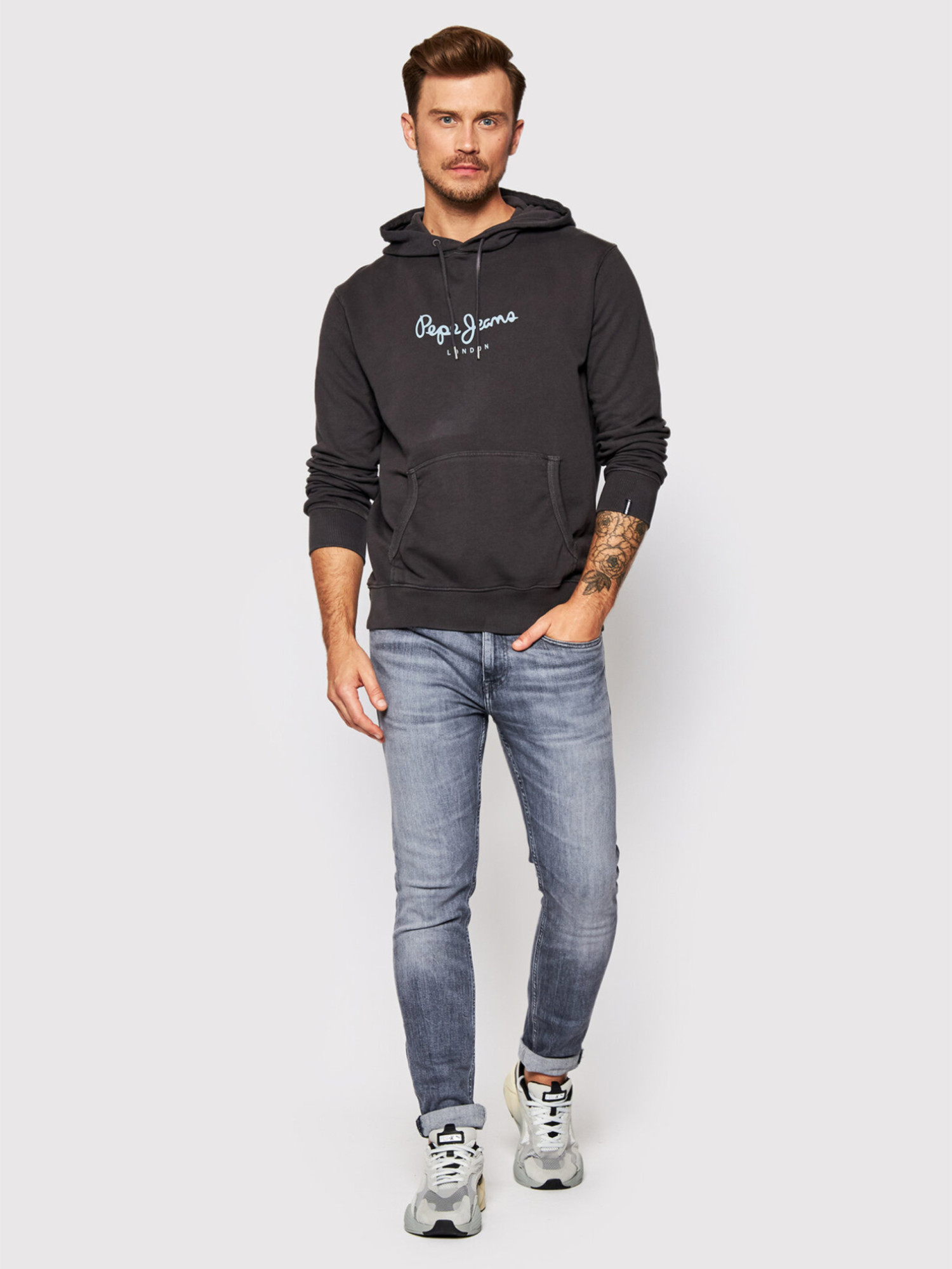 detail Pepe Jeans pánská tmavě šedá mikina Dariel