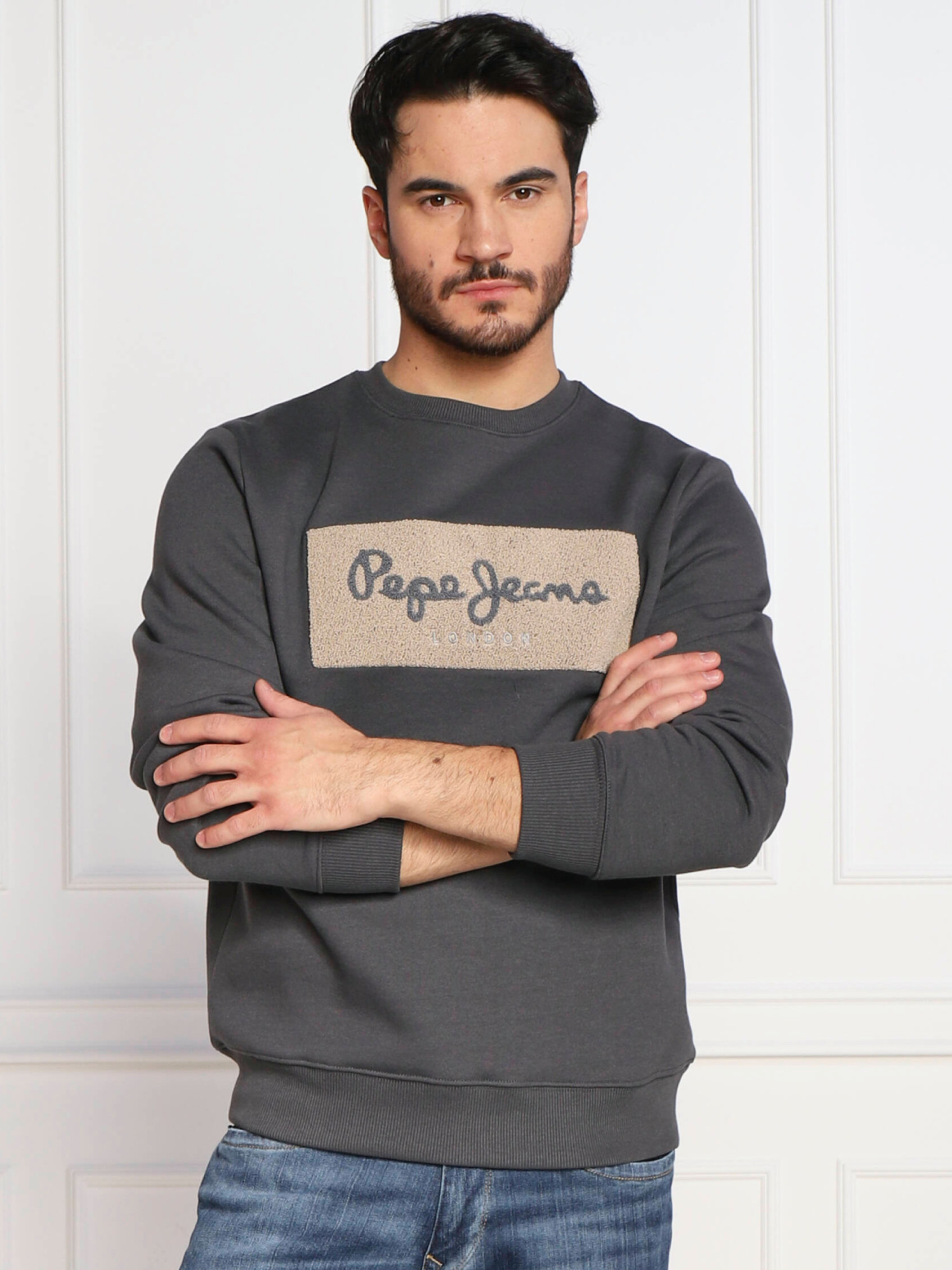 detail Pepe Jeans šedá pánská Sean mikina