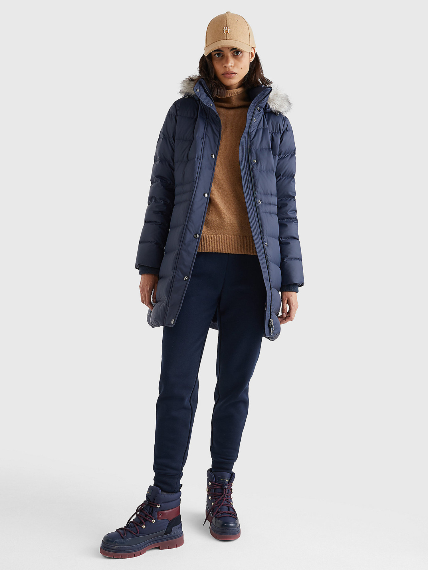 detail Tommy Hilfiger dámský tmavě modrý kabát TYRA