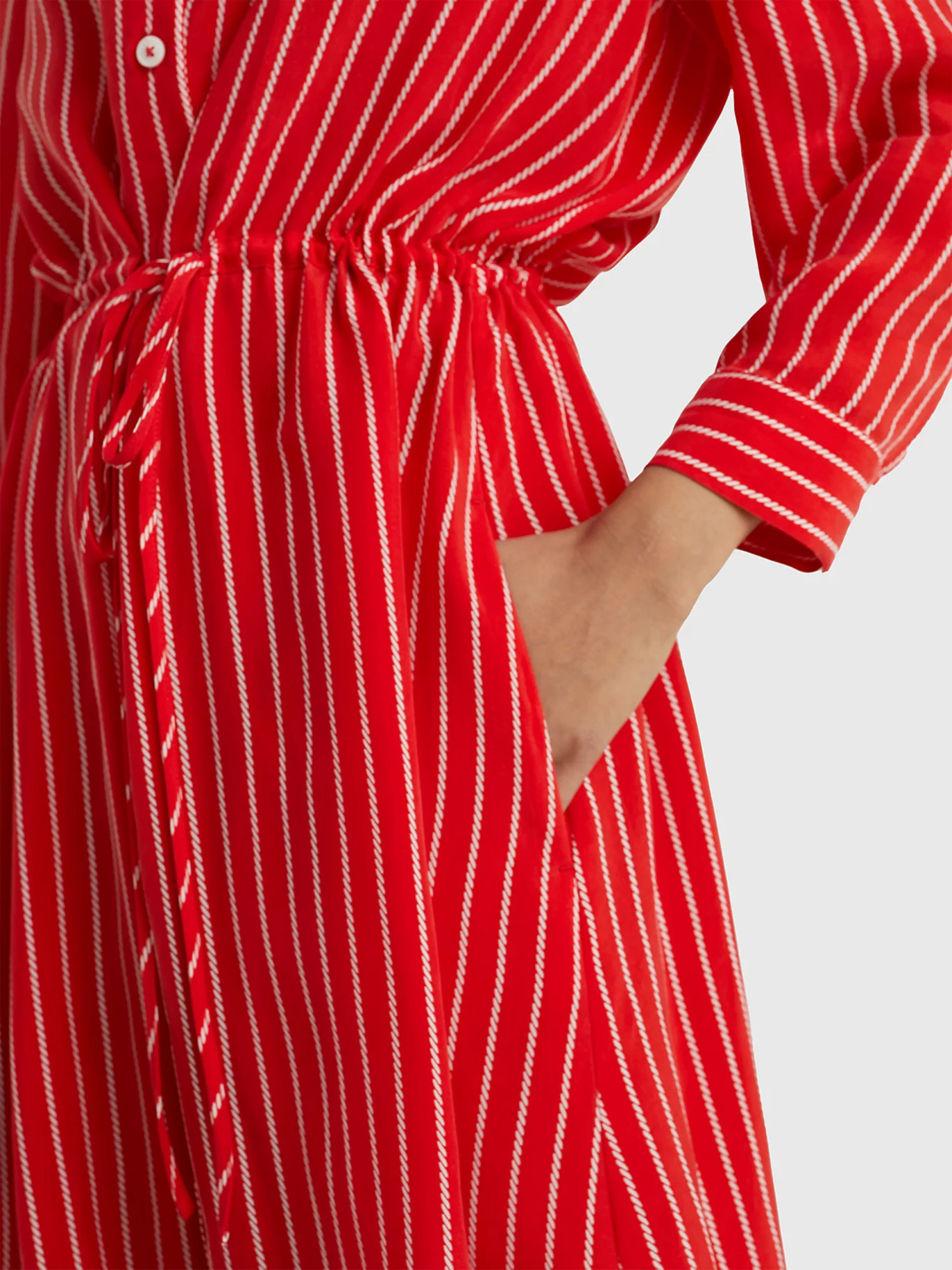detail Tommy Hilfiger dámské červené šaty Cupro