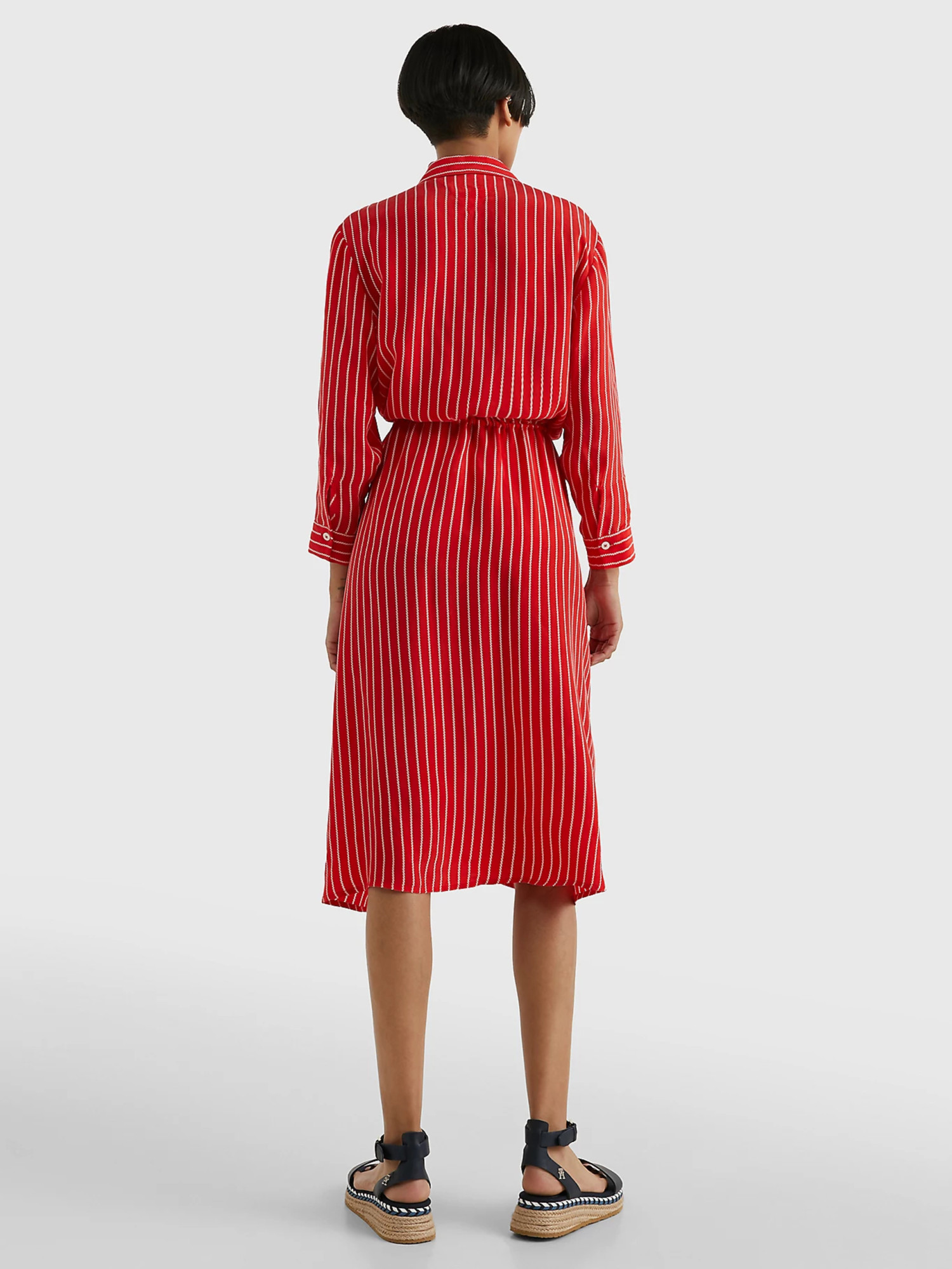 detail Tommy Hilfiger dámské červené šaty Cupro