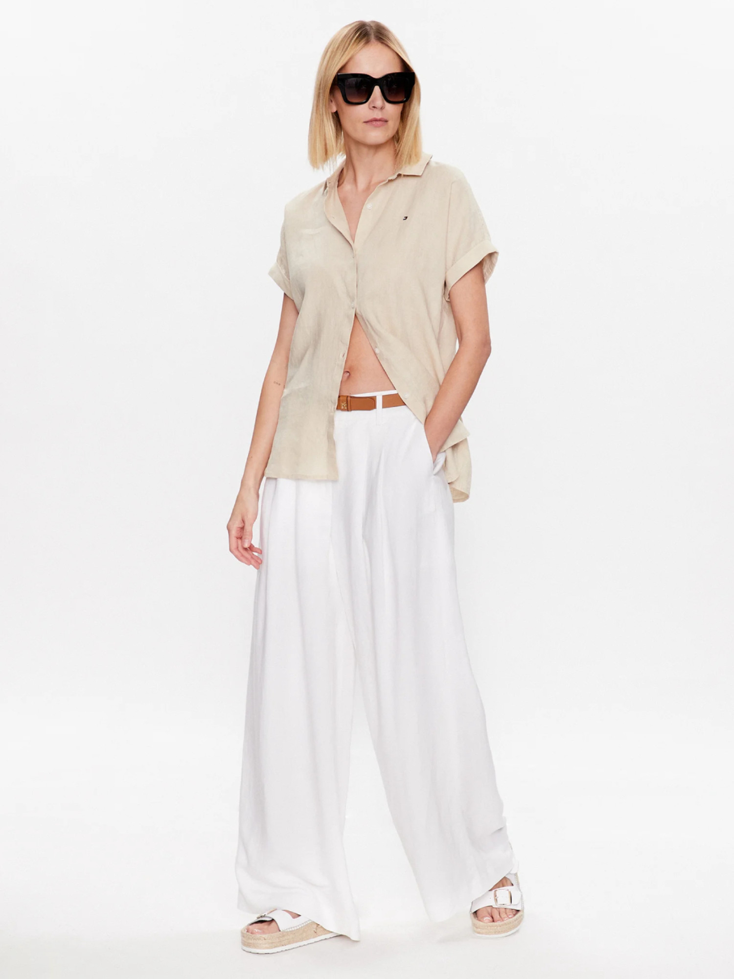 detail Tommy Hilfiger dámská béžová lněná košile