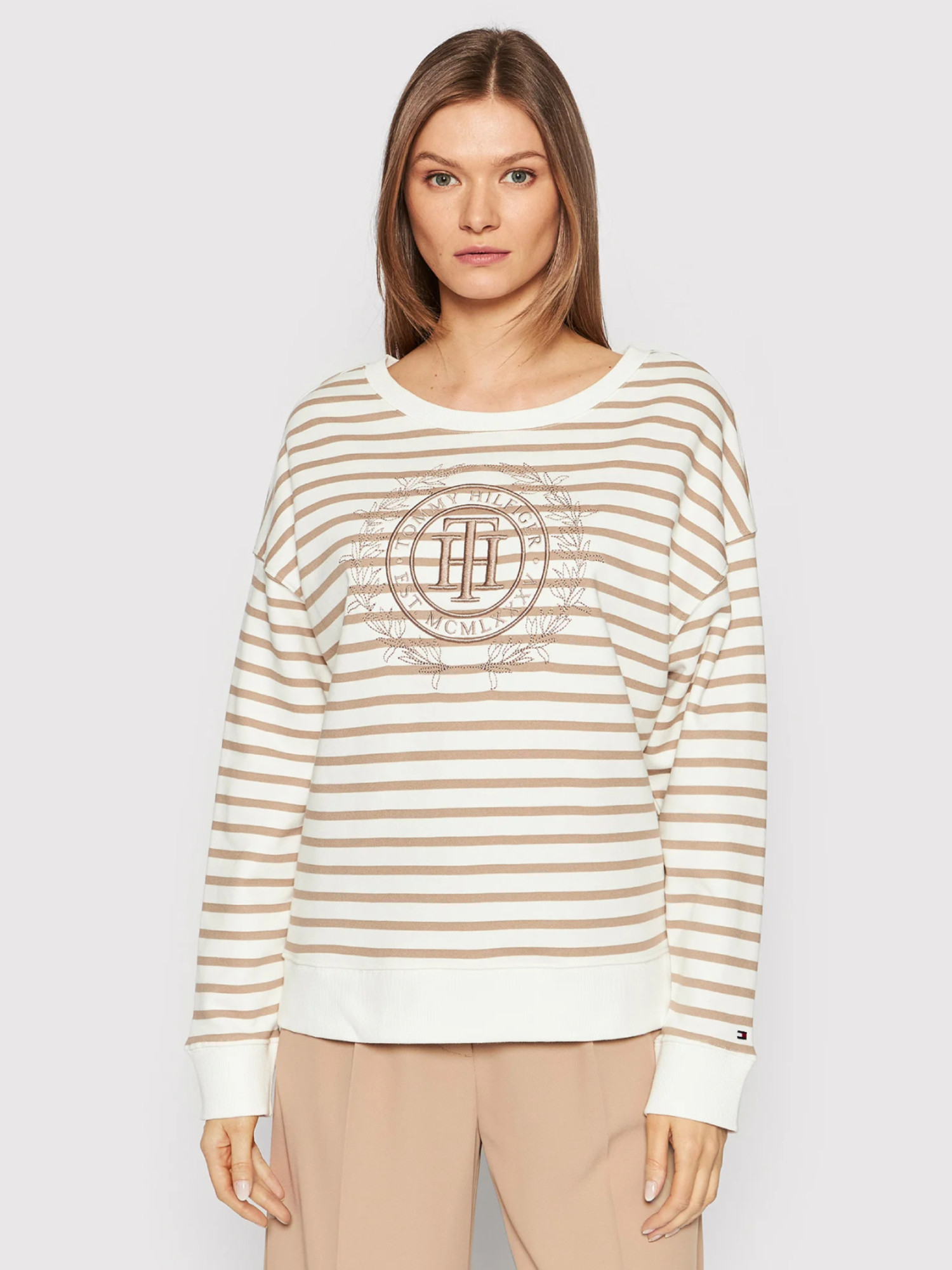 detail Tommy Hilfiger dámská pruhovaná mikina