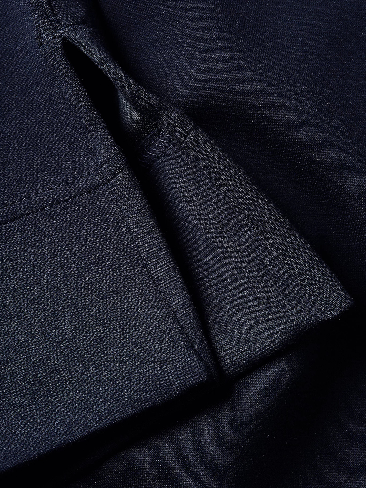 detail Tommy Hilfiger dámská tmavě modrá mikina s kapucí