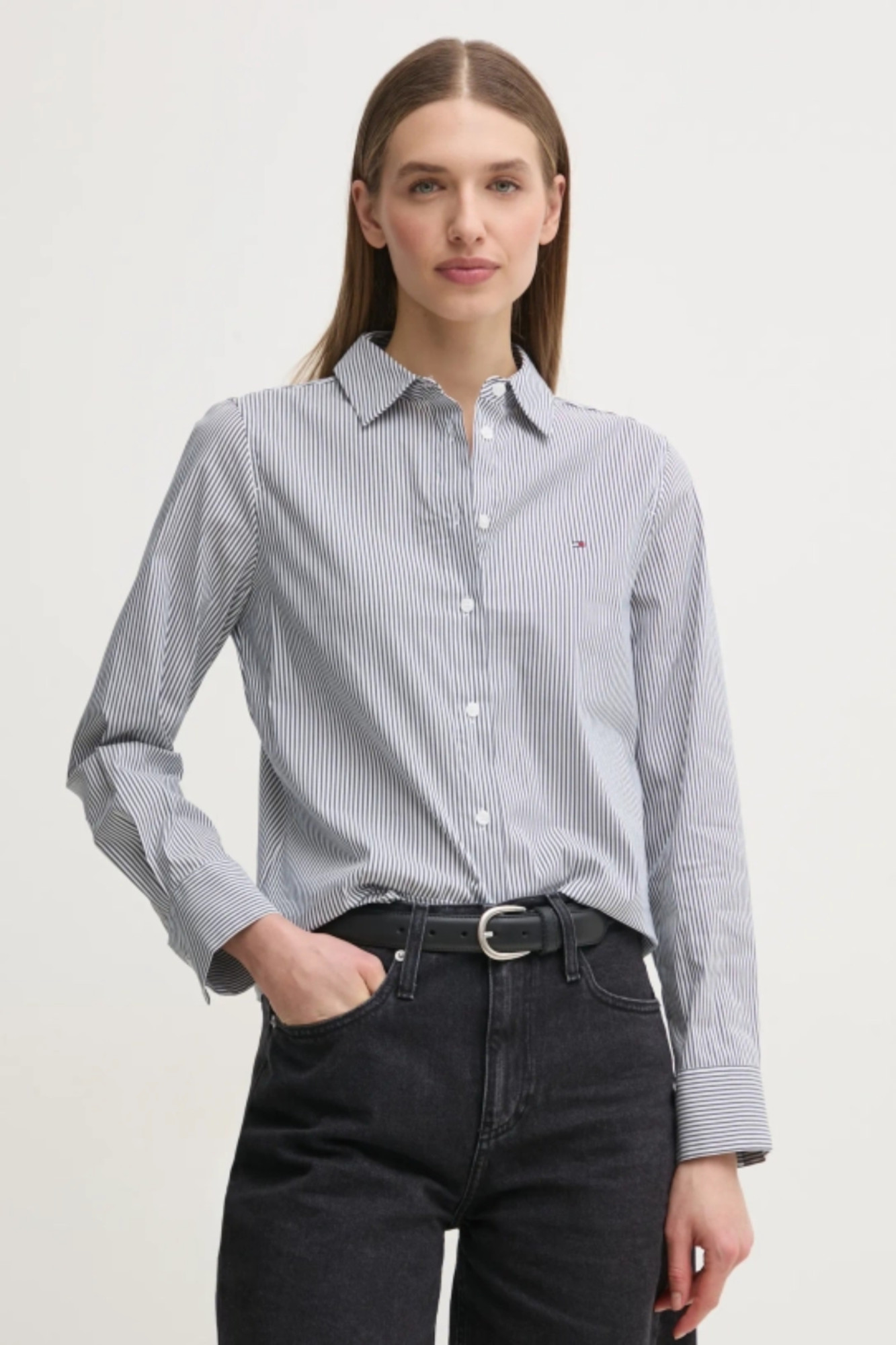 detail Tommy Hilfiger dámská pruhovaná košile