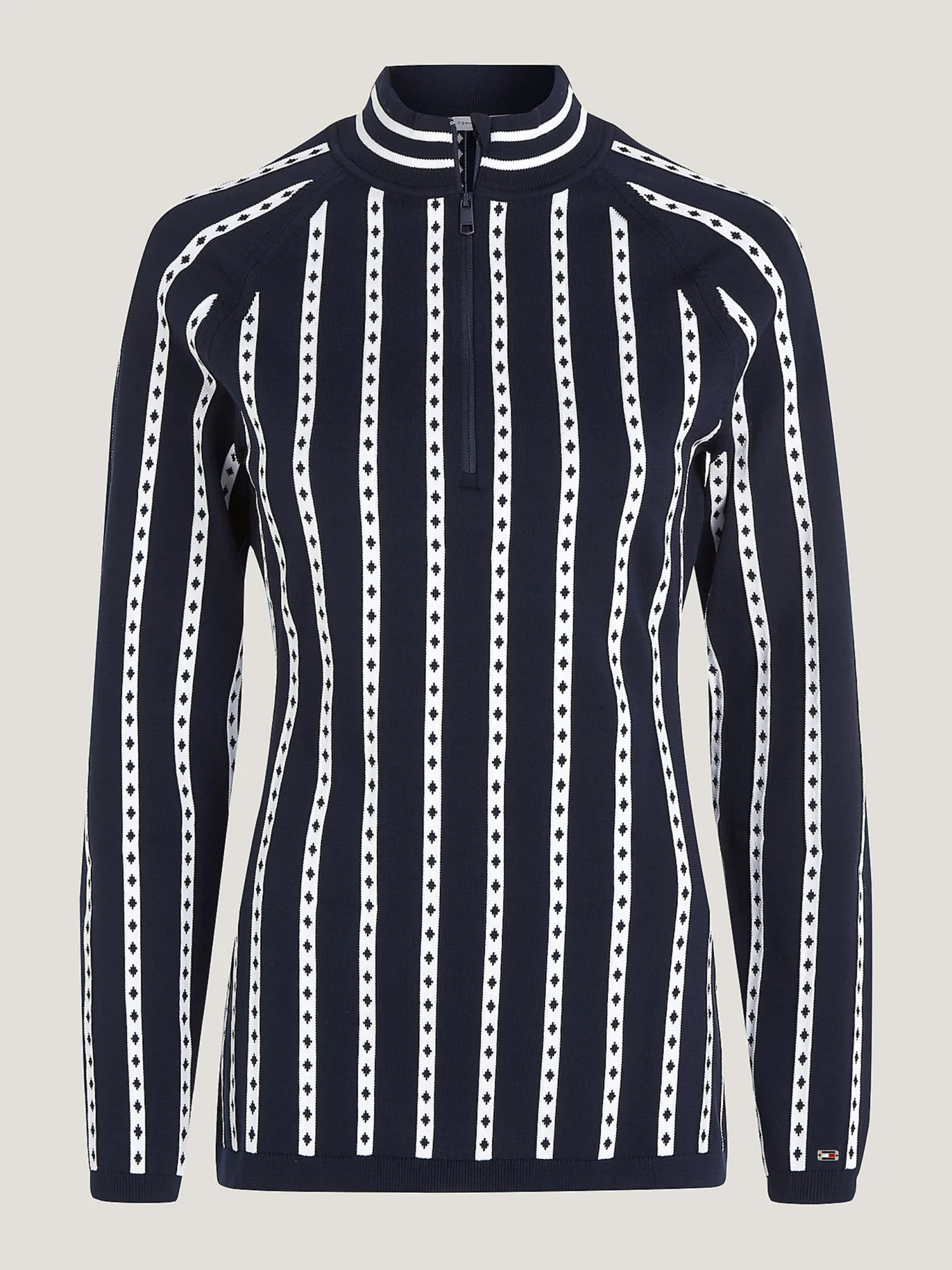 detail Tommy Hilfiger dámský tmavě modrý svetr se vzorem