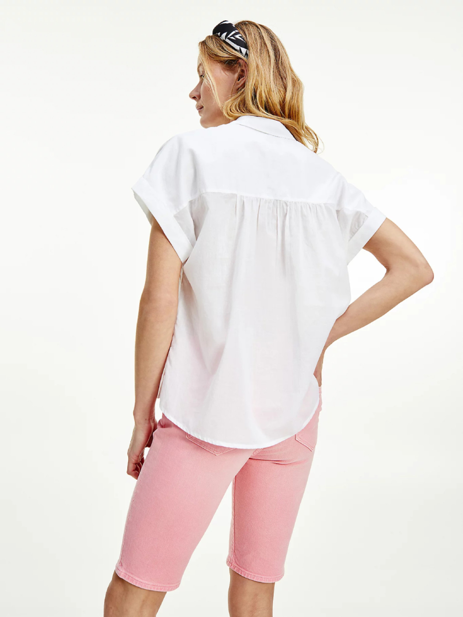 detail Tommy Hilfiger dámská bílá košile Voile