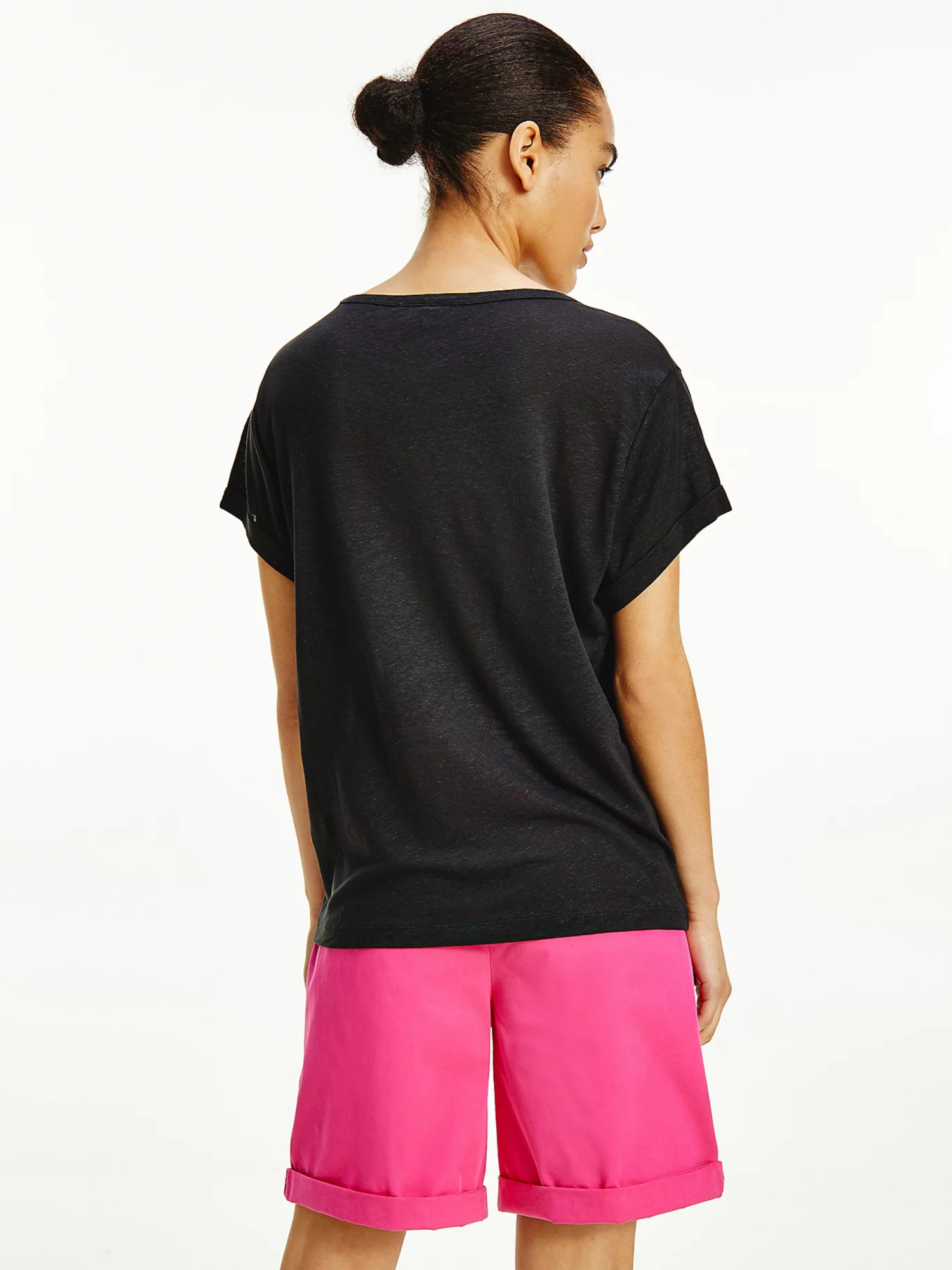 detail Tommy Hilfiger dámské černé tričko