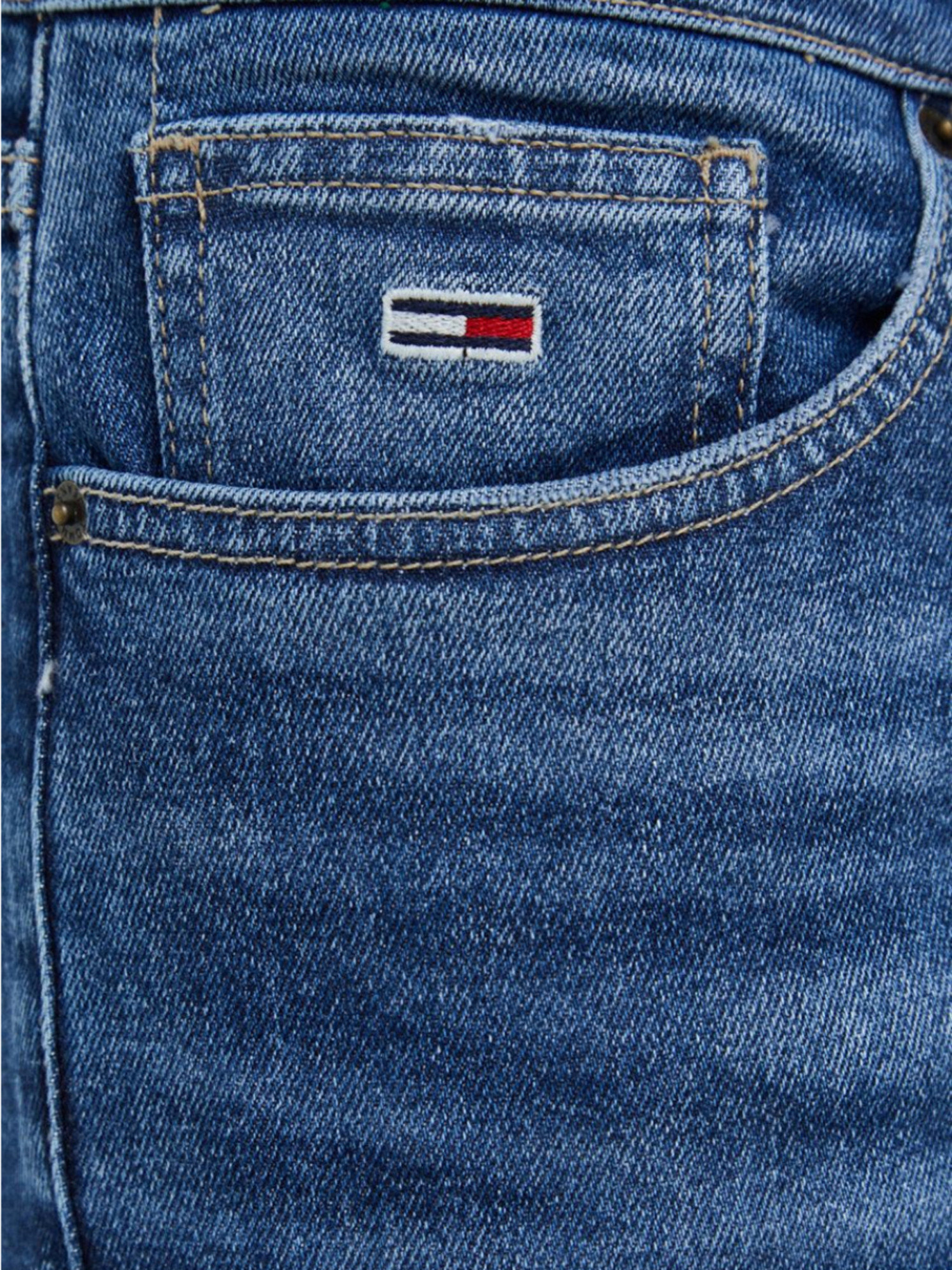 detail Tommy Jeans pánské modré džíny AUSTIN SLIM