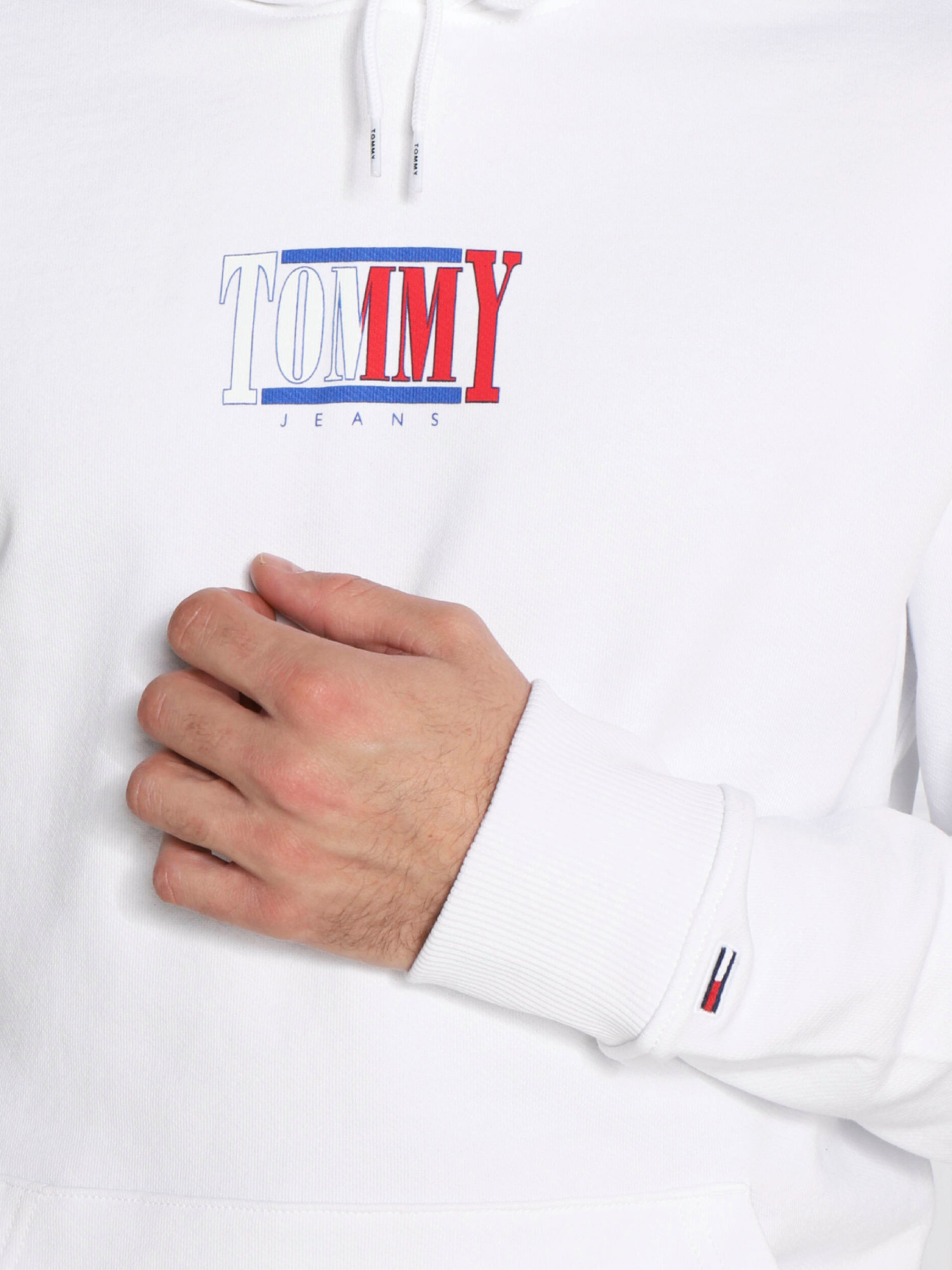 detail Tommy Jeans pánská bílá mikina