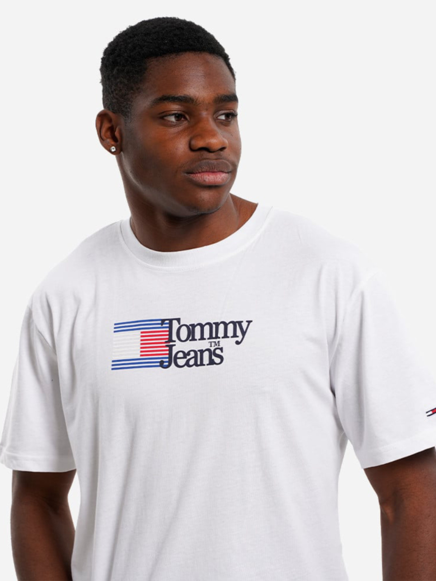 detail Tommy Jeans pánské bílé tričko