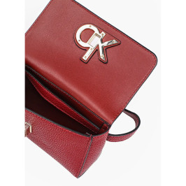 náhled Calvin Klein dámská vínová ledvinka Re-Lock