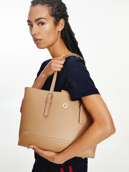 náhled Tommy Hilfiger dámská hnědá kabelka