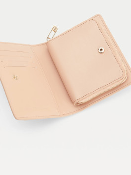 náhled Tommy Hilfiger dámská béžová peněženka
