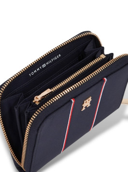 náhled Tommy Hilfiger dámská tmavě modrá peněženka