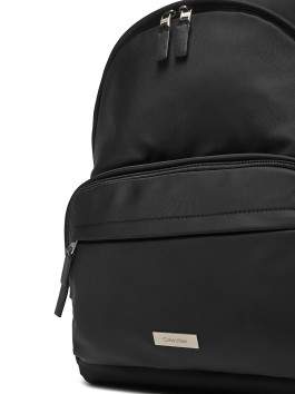 náhled Calvin Klein pánský černý batoh