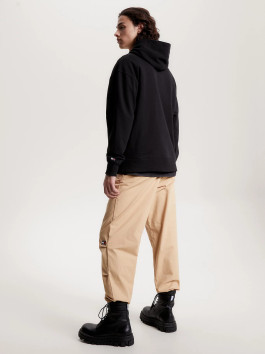 náhled Tommy Jeans pánská černá mikina SIGNATURE
